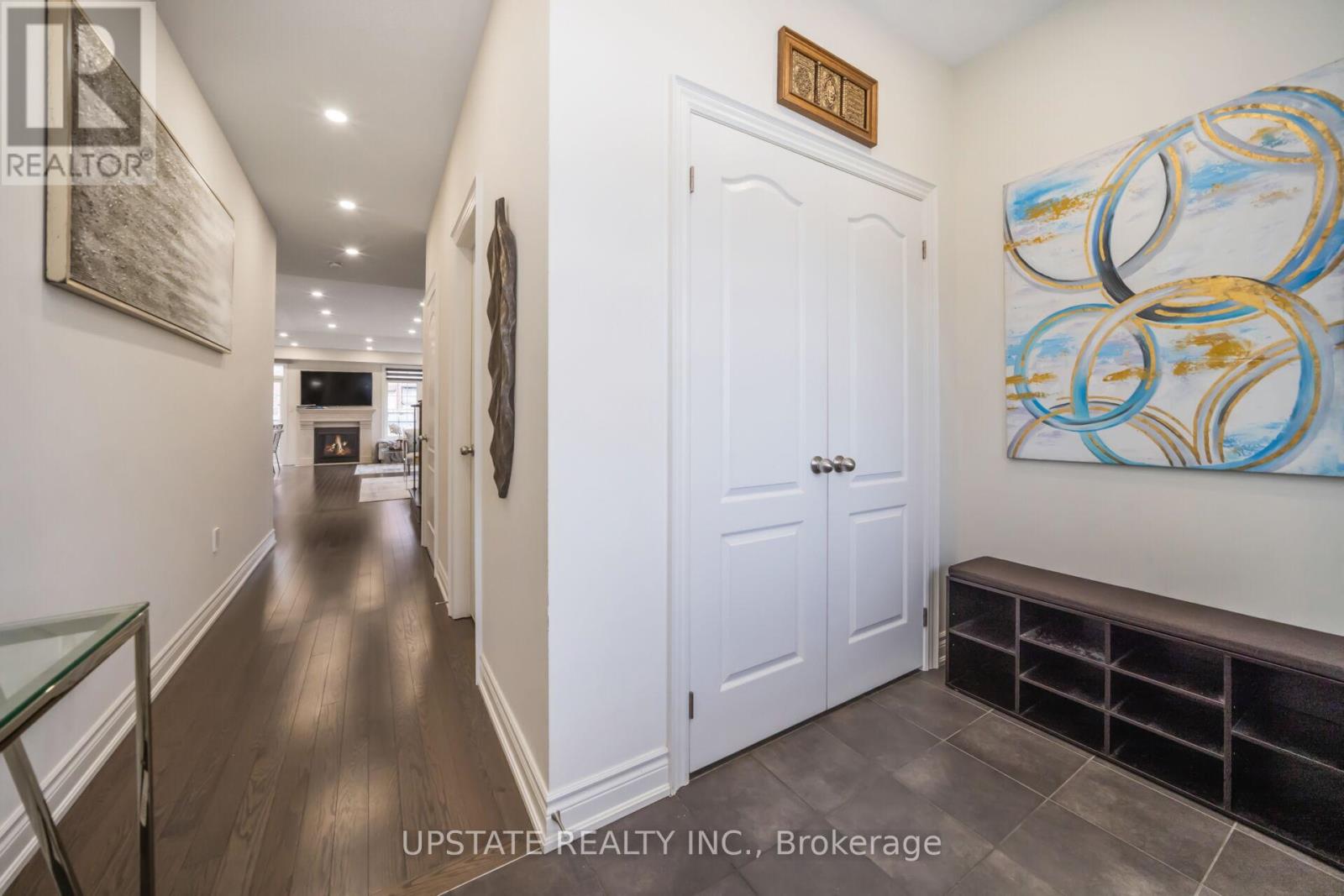 38 Rising Hill Ridge, Brampton, Ontario  L6Y 6B5 - Photo 3 - W12421360