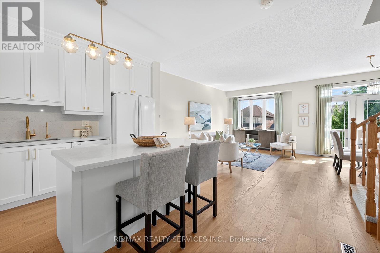 7 Alnwick Avenue, Caledon, Ontario  L7C 3P5 - Photo 7 - W12421379