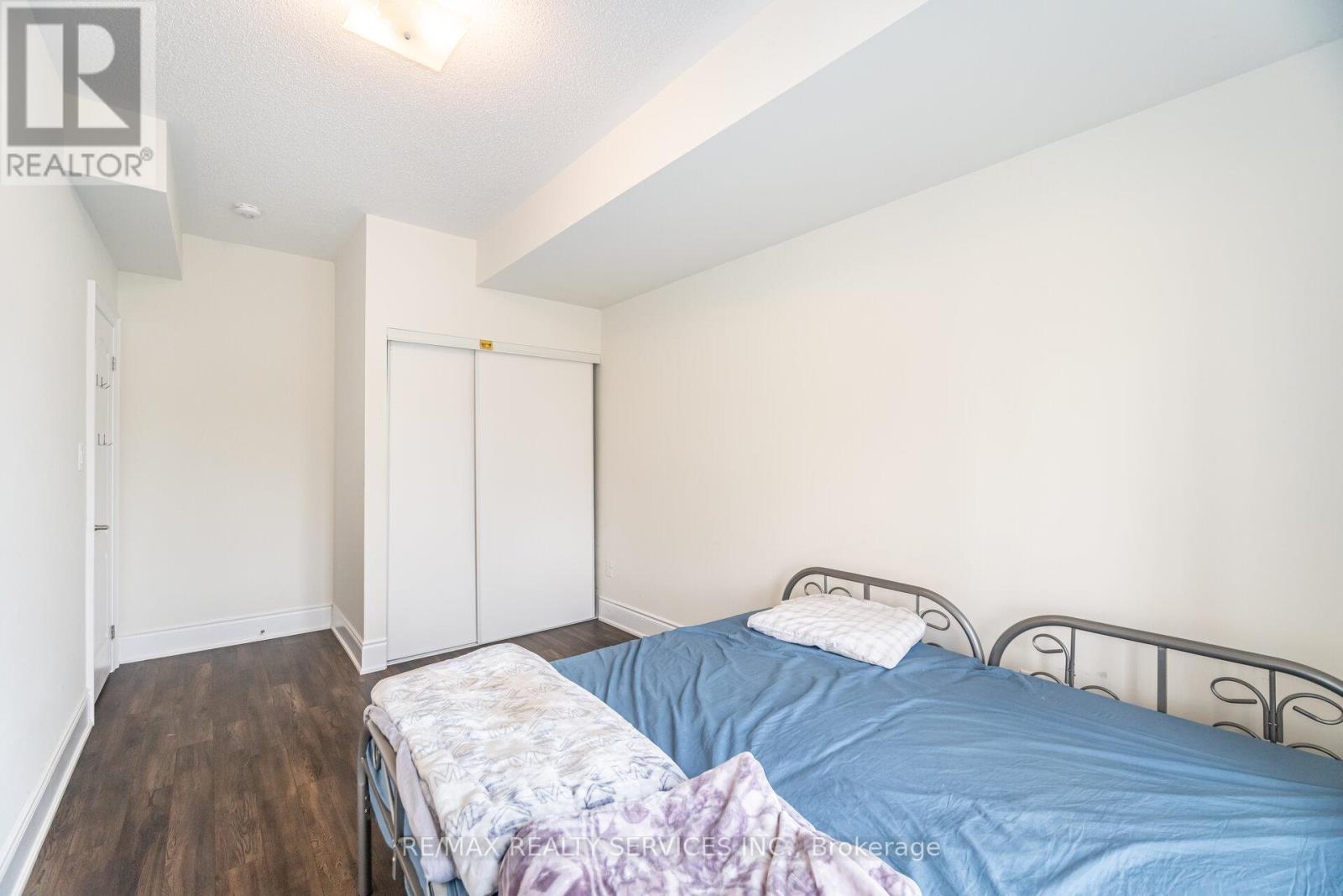 38 Foxsparrow Road, Brampton, Ontario  L6V 3P5 - Photo 13 - W12421397