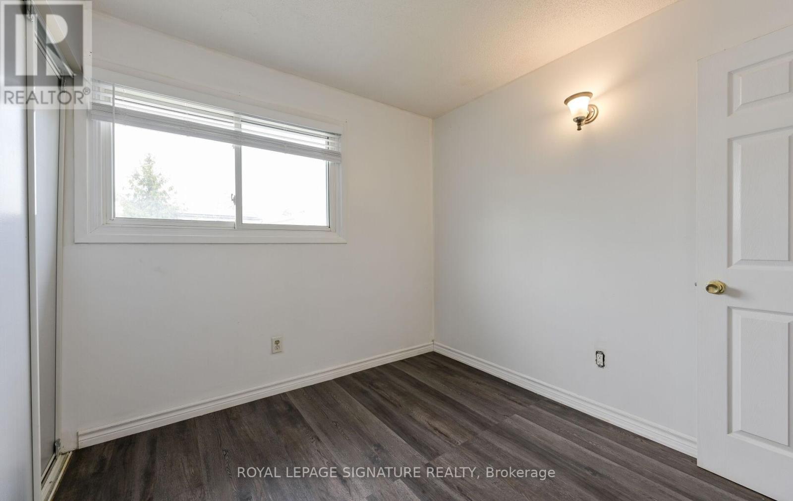10 Heatherside Court, Brampton, Ontario  L6S 1N9 - Photo 9 - W12421414