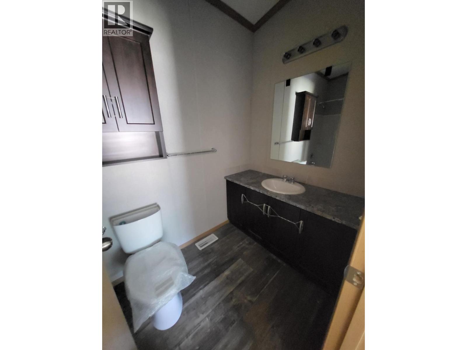 29 Wilderness Heights Drive, Elkford, British Columbia  V0B 1H0 - Photo 11 - 2479661