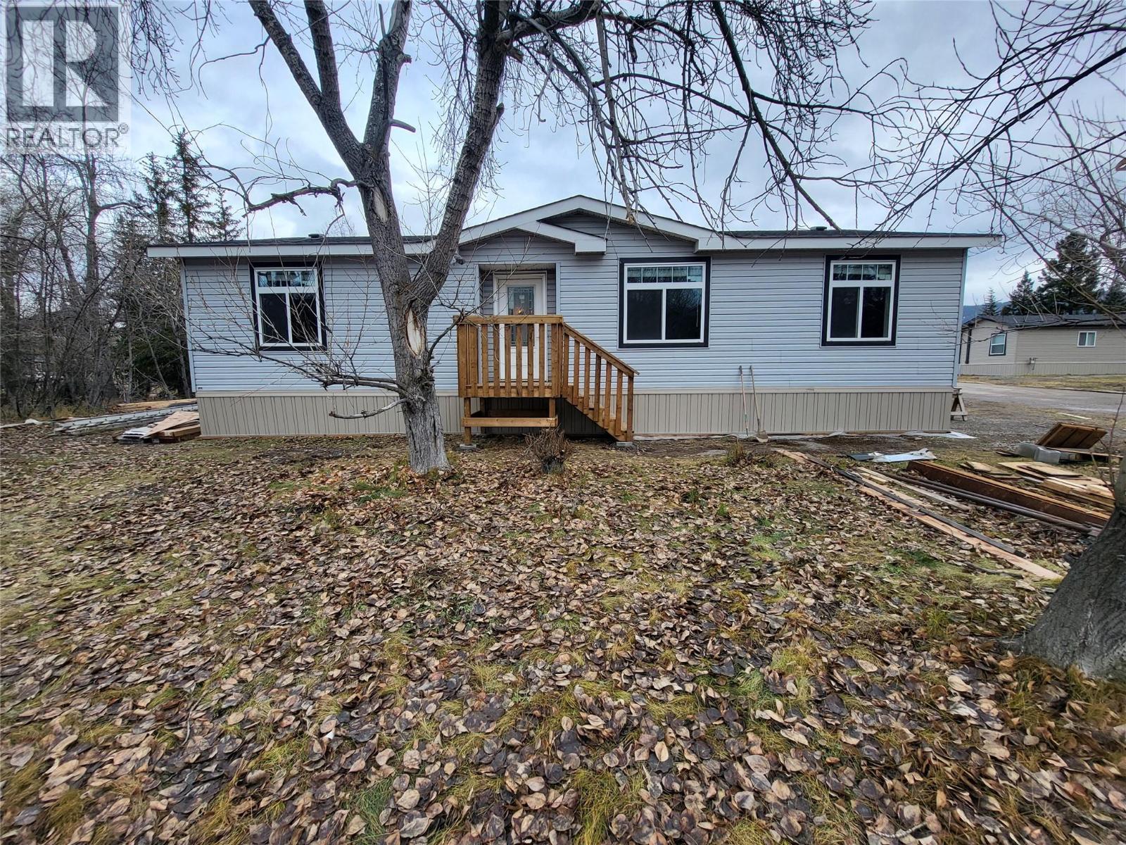 29 Wilderness Heights Drive, Elkford, British Columbia  V0B 1H0 - Photo 1 - 2479661