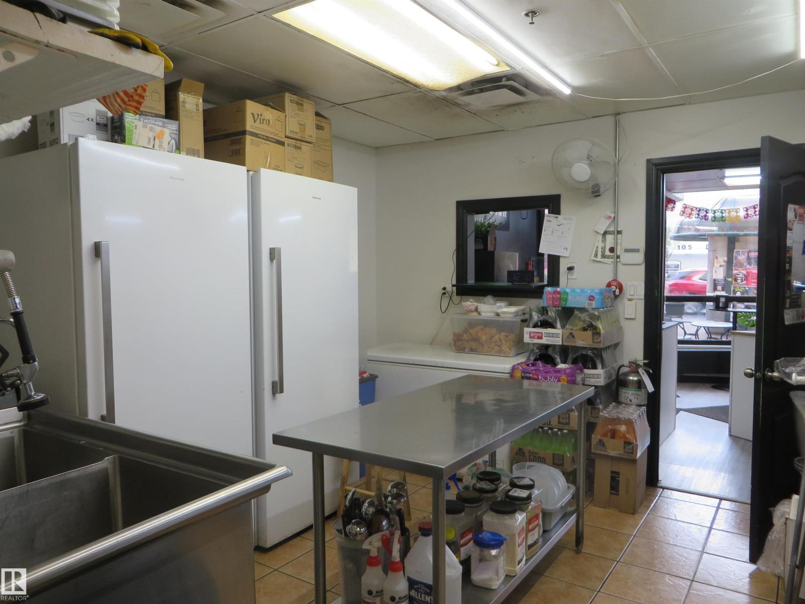 10508 Jasper Av Nw, Edmonton, Alberta  T5J 1Z7 - Photo 16 - E4458965