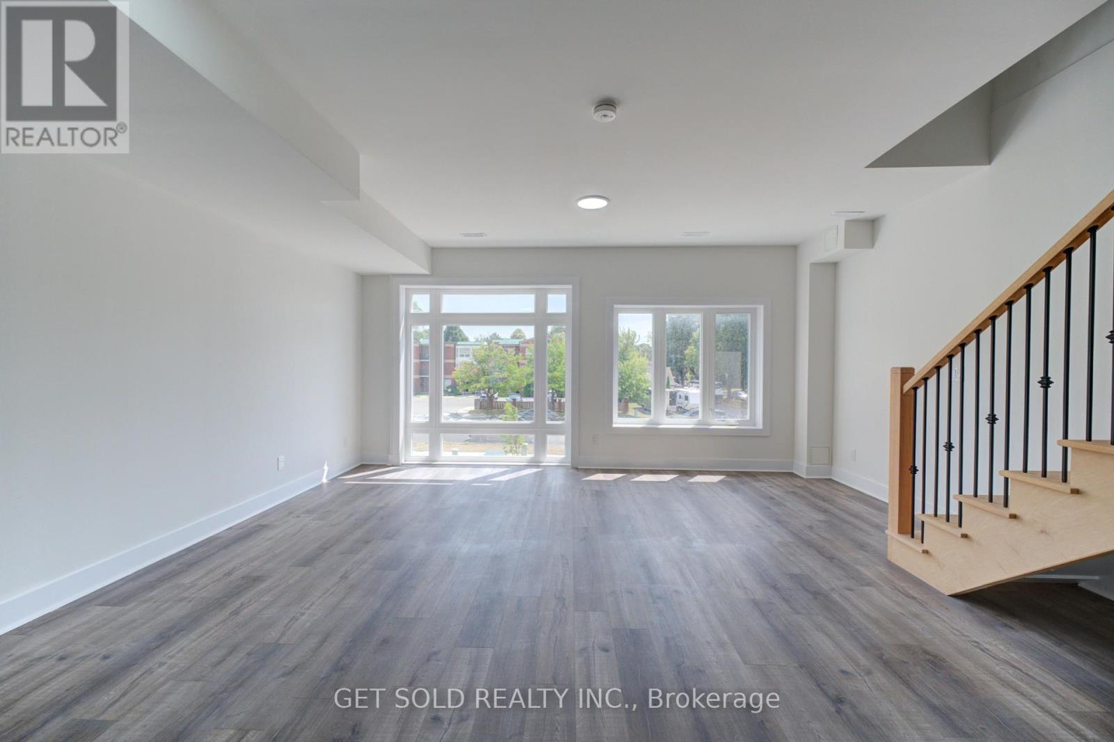 12 - 6701 Thorold Stone Road, Niagara Falls, Ontario  L2J 1B3 - Photo 11 - X12421263