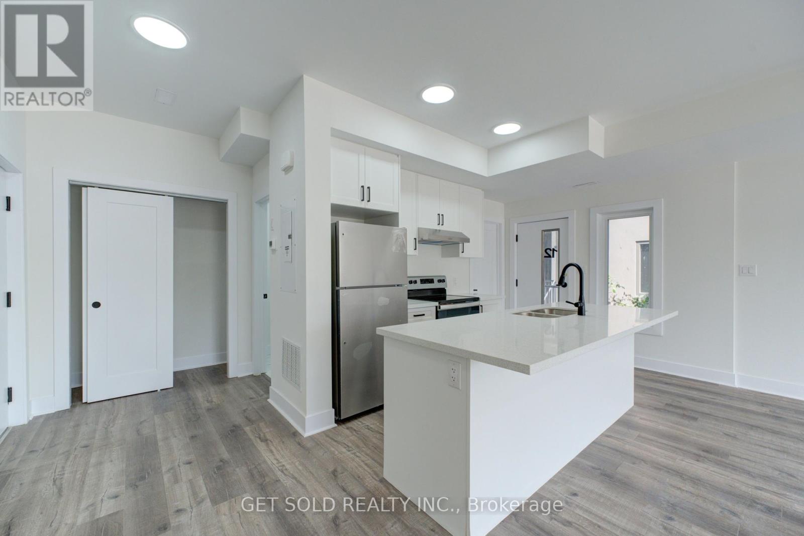 12 - 6701 Thorold Stone Road, Niagara Falls, Ontario  L2J 1B3 - Photo 5 - X12421263
