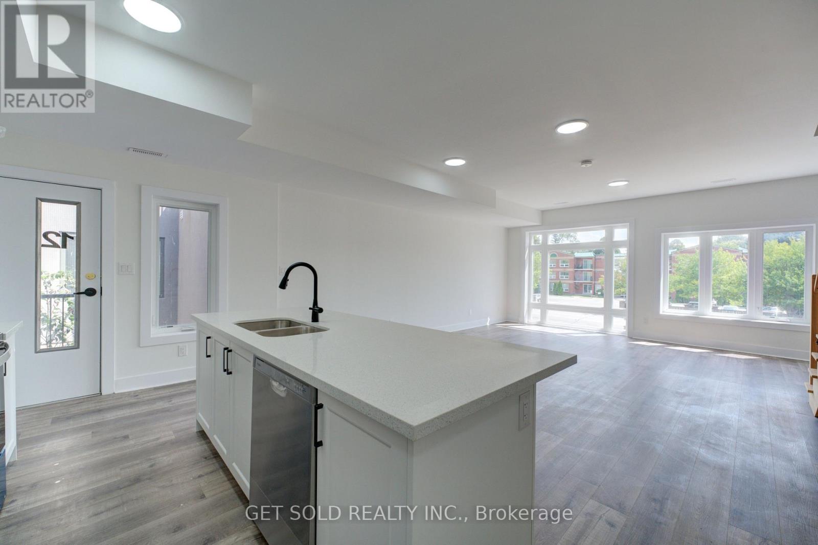 12 - 6701 Thorold Stone Road, Niagara Falls, Ontario  L2J 1B3 - Photo 7 - X12421263