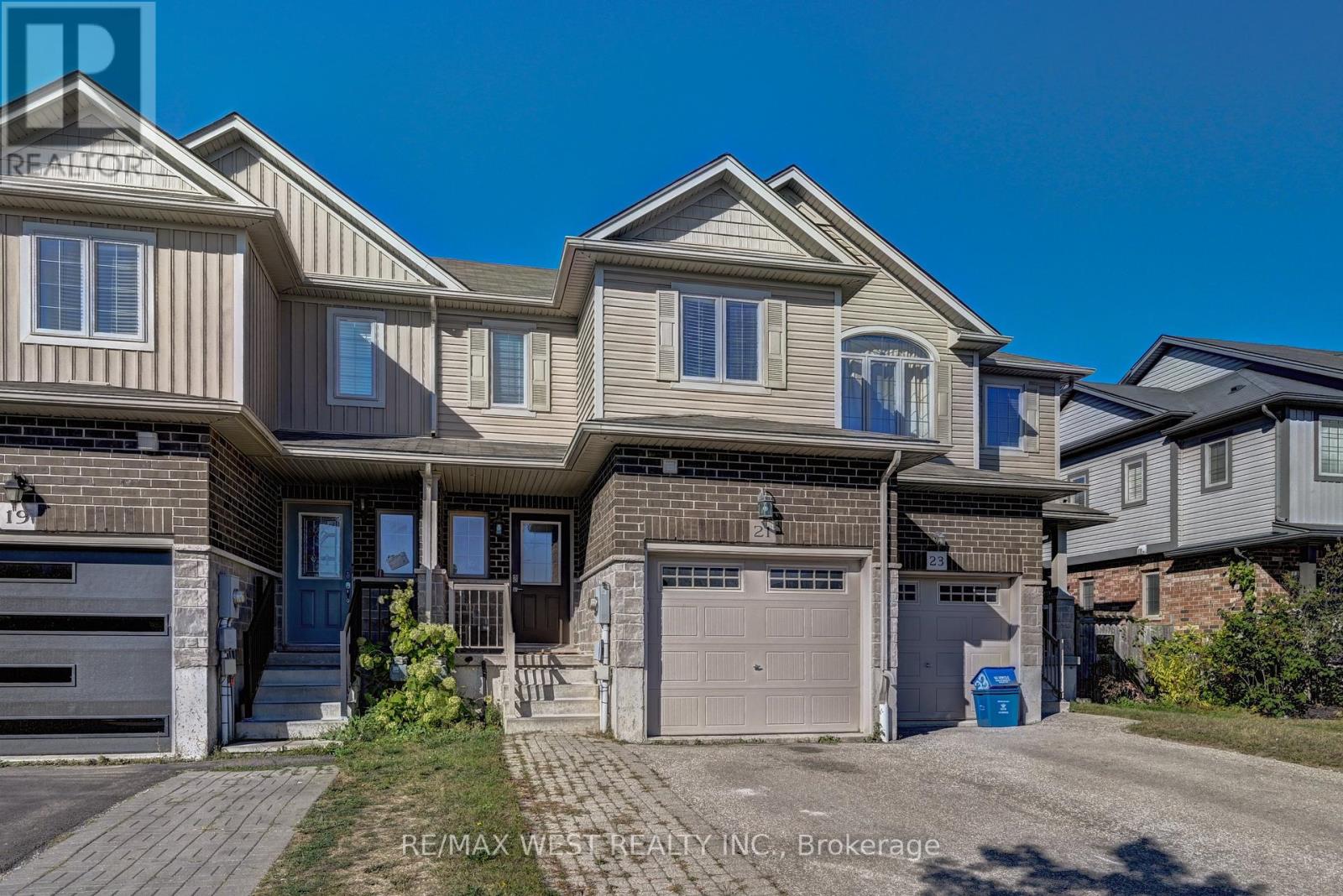 21 MACHADO STREET, Kitchener, Ontario