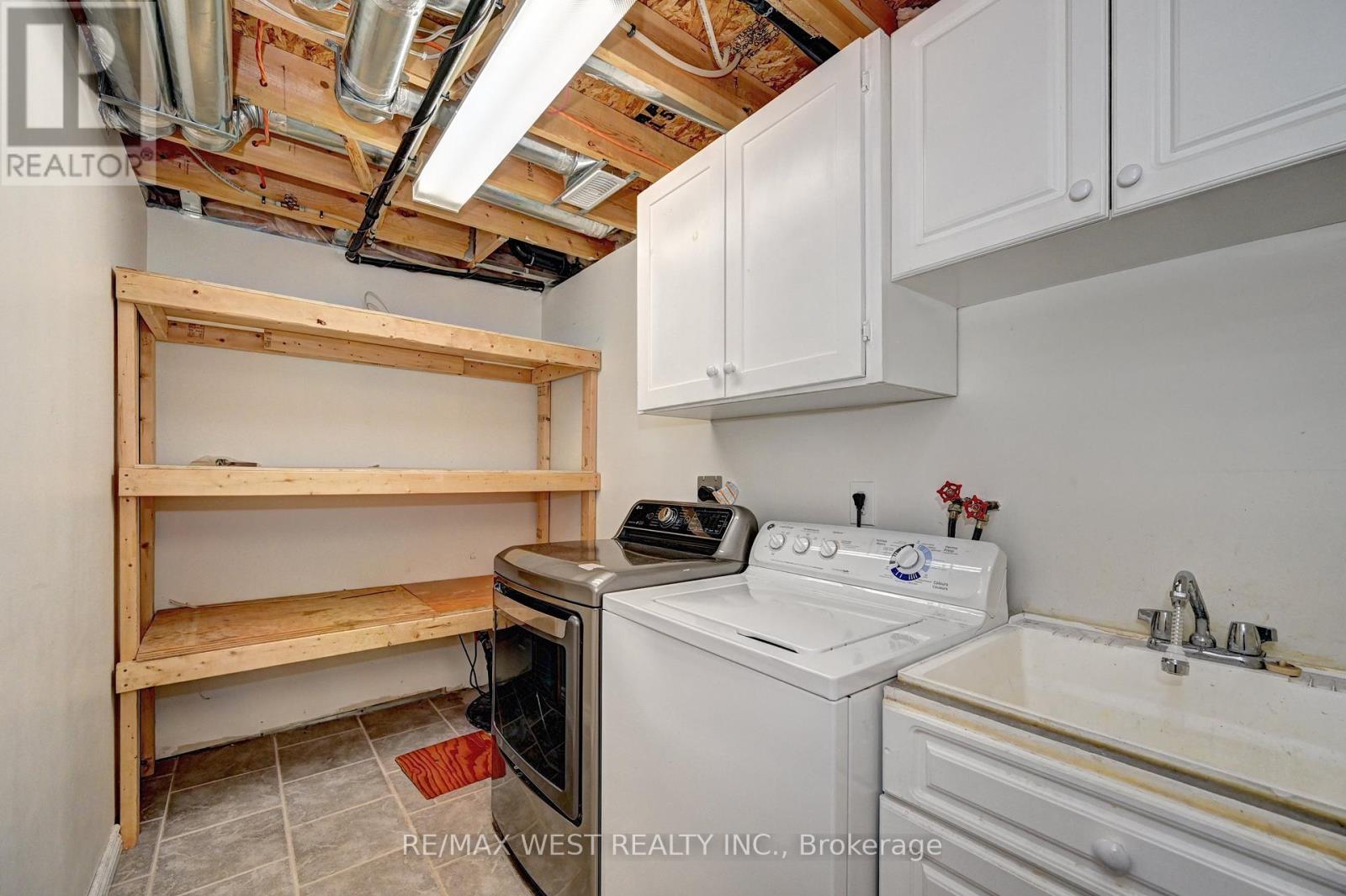 21 Machado Street, Kitchener, Ontario  N2R 0C1 - Photo 16 - X12421277