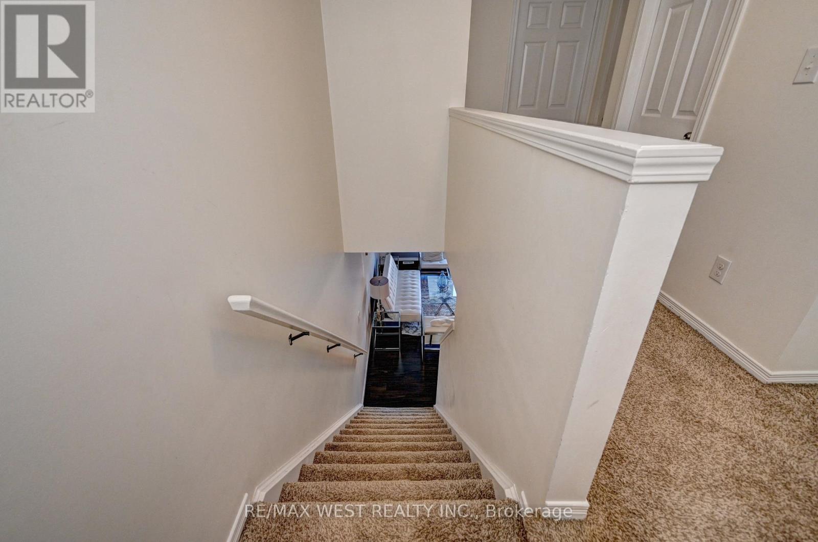 21 Machado Street, Kitchener, Ontario  N2R 0C1 - Photo 18 - X12421277