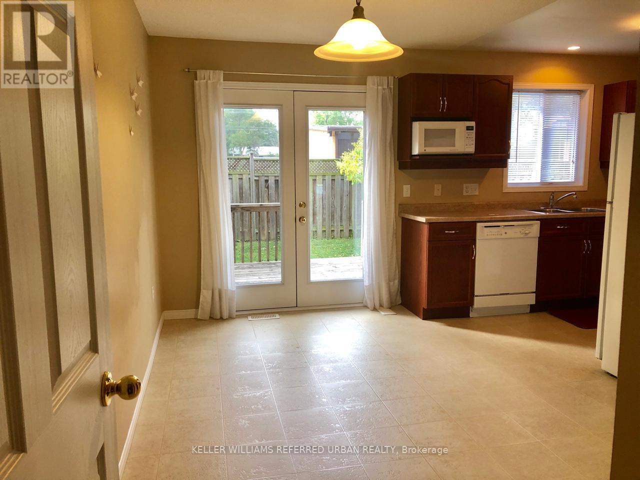 40 - 780 Fanshawe Park Road, London North, Ontario  N5X 1L5 - Photo 4 - X12421333