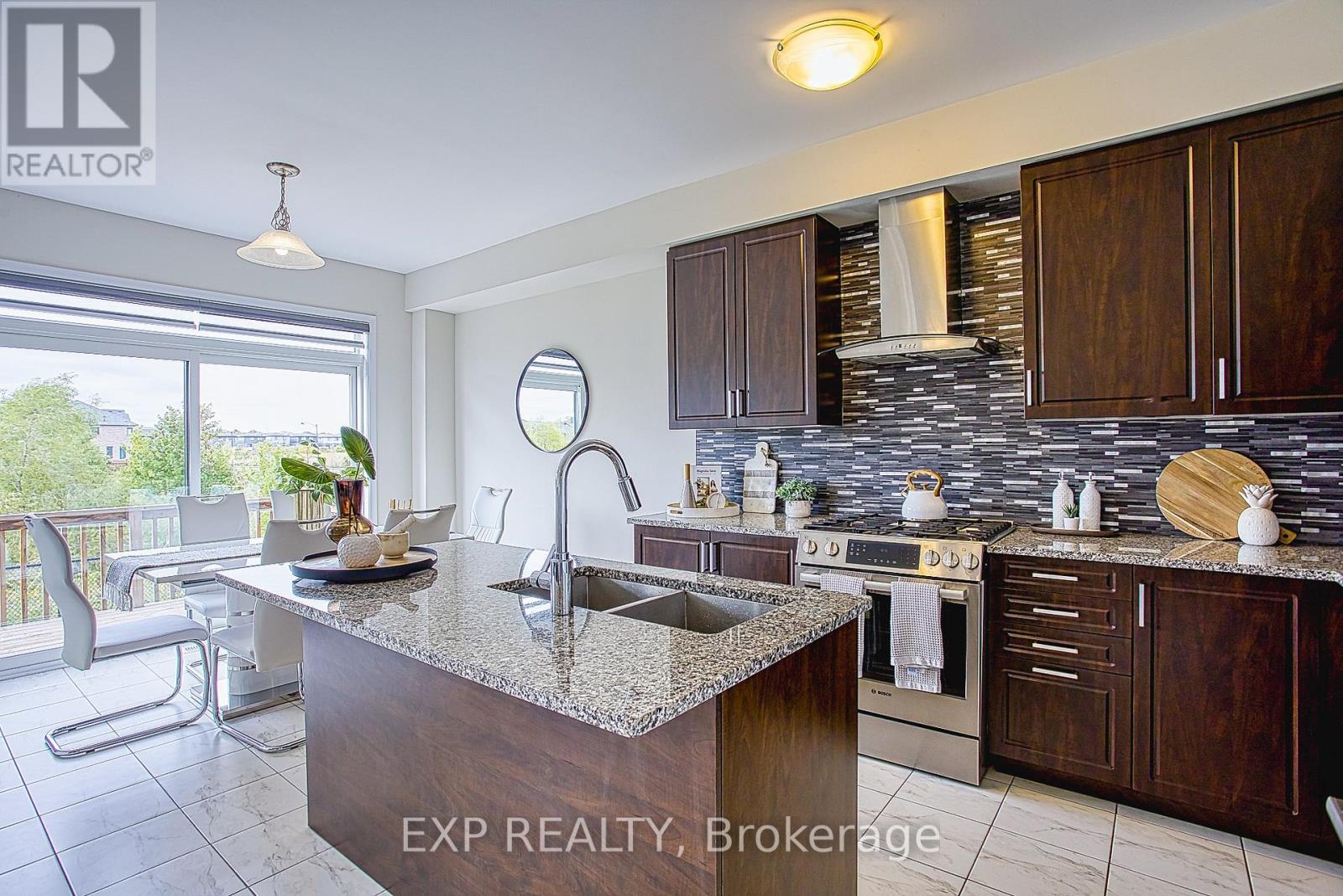 12 Midhurst Heights, Hamilton, Ontario  L8J 0K9 - Photo 16 - X12421341
