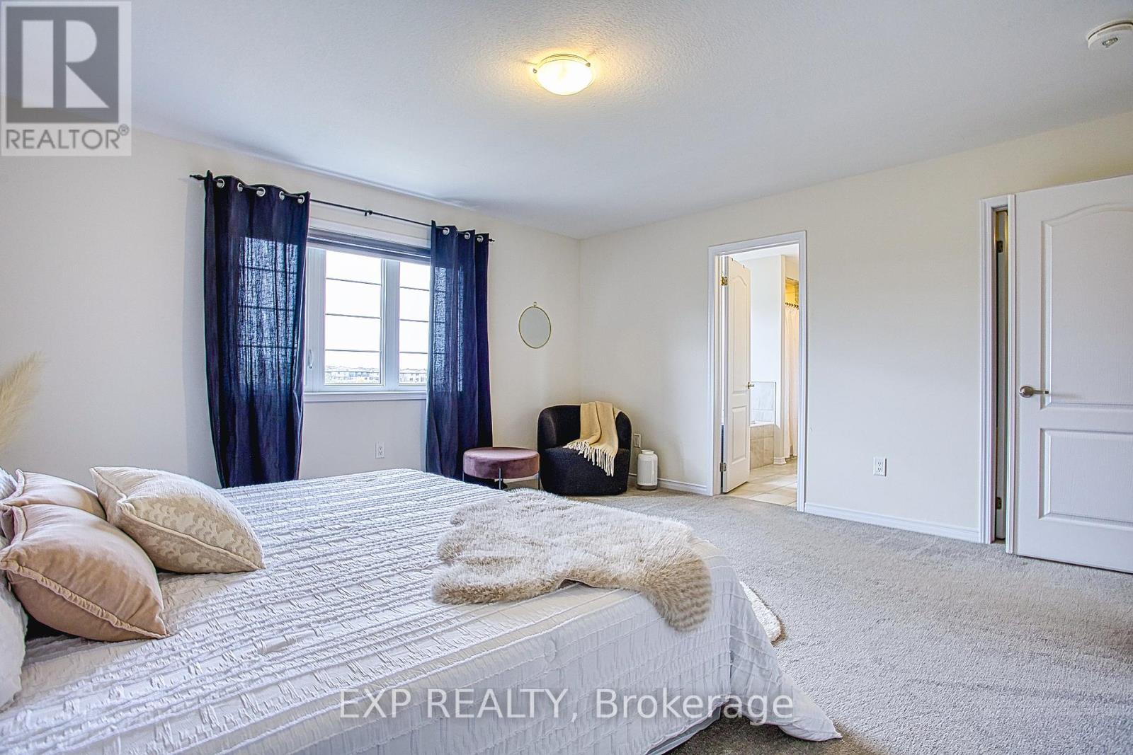 12 Midhurst Heights, Hamilton, Ontario  L8J 0K9 - Photo 24 - X12421341