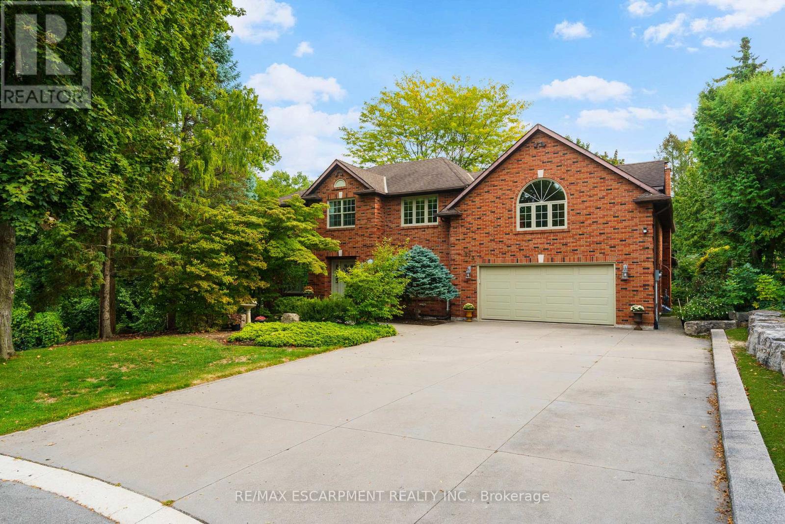 373 BROOKVIEW COURT, Hamilton, Ontario