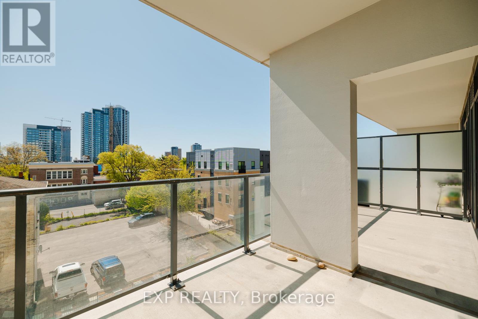 408 - 741 King Street W, Kitchener, Ontario  N2G 0E9 - Photo 11 - X12421408