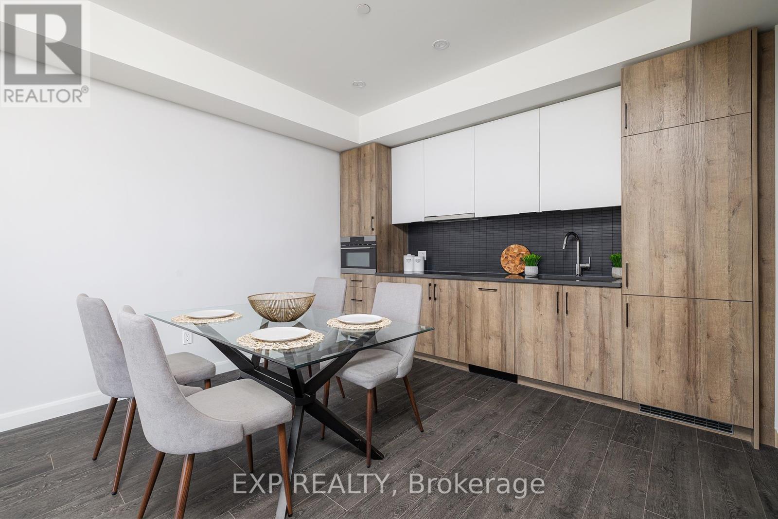 408 - 741 King Street W, Kitchener, Ontario  N2G 0E9 - Photo 4 - X12421408