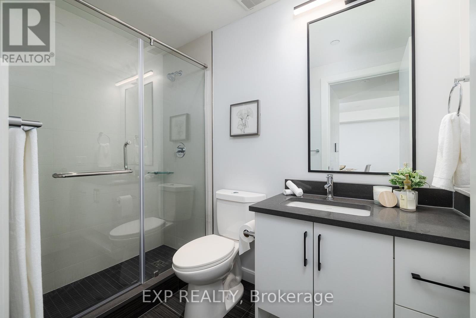 408 - 741 King Street W, Kitchener, Ontario  N2G 0E9 - Photo 9 - X12421408