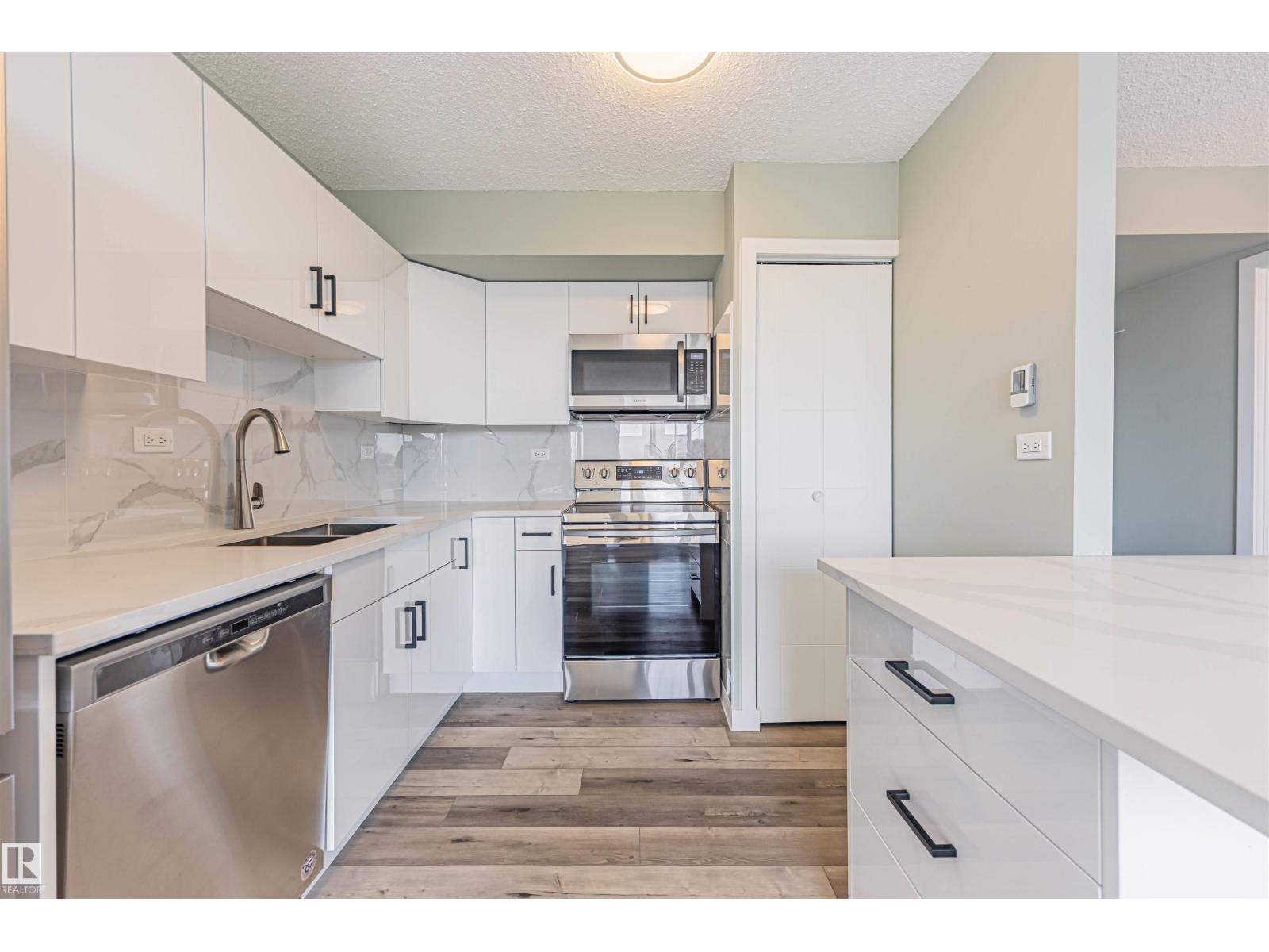 #1705 10150 117 ST NW, Edmonton, Alberta