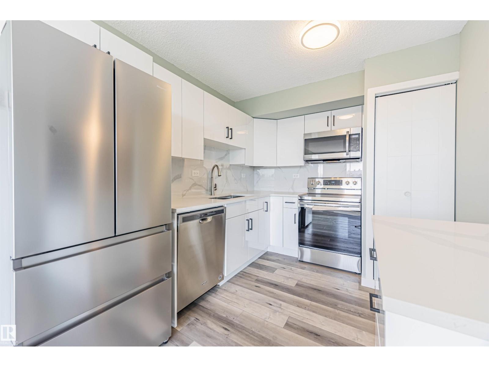 #1705 10150 117 St Nw, Edmonton, Alberta  T5K 2J2 - Photo 2 - E4459059