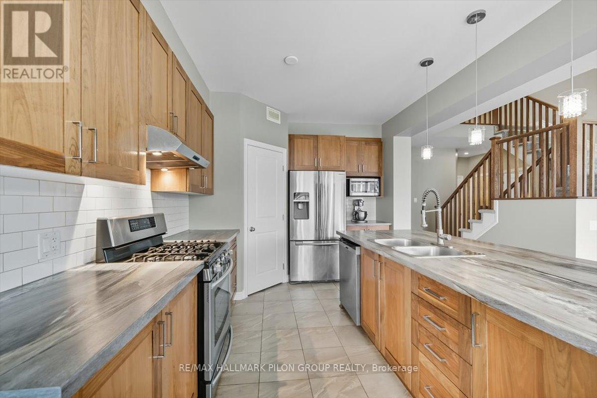 502 Strasbourg Street, Ottawa, Ontario  K4A 0M7 - Photo 5 - X12399253