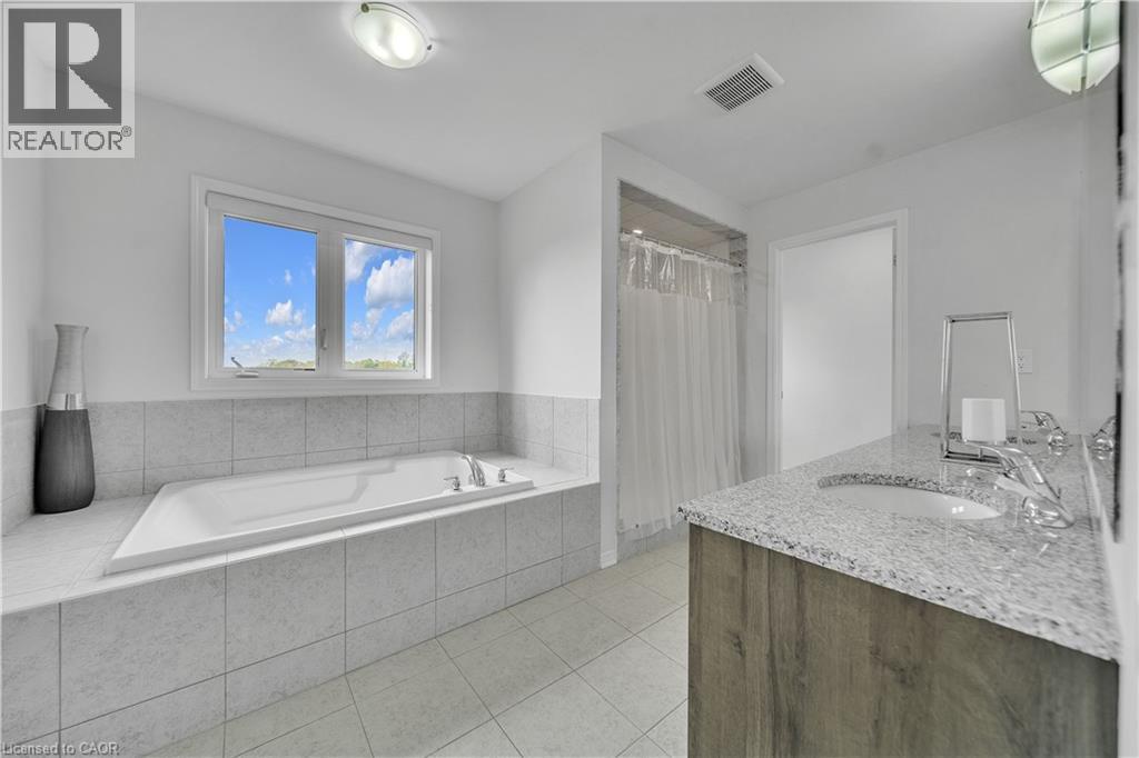 237 Kinsman Drive, Binbrook, Ontario  L0R 1C0 - Photo 36 - 40772760
