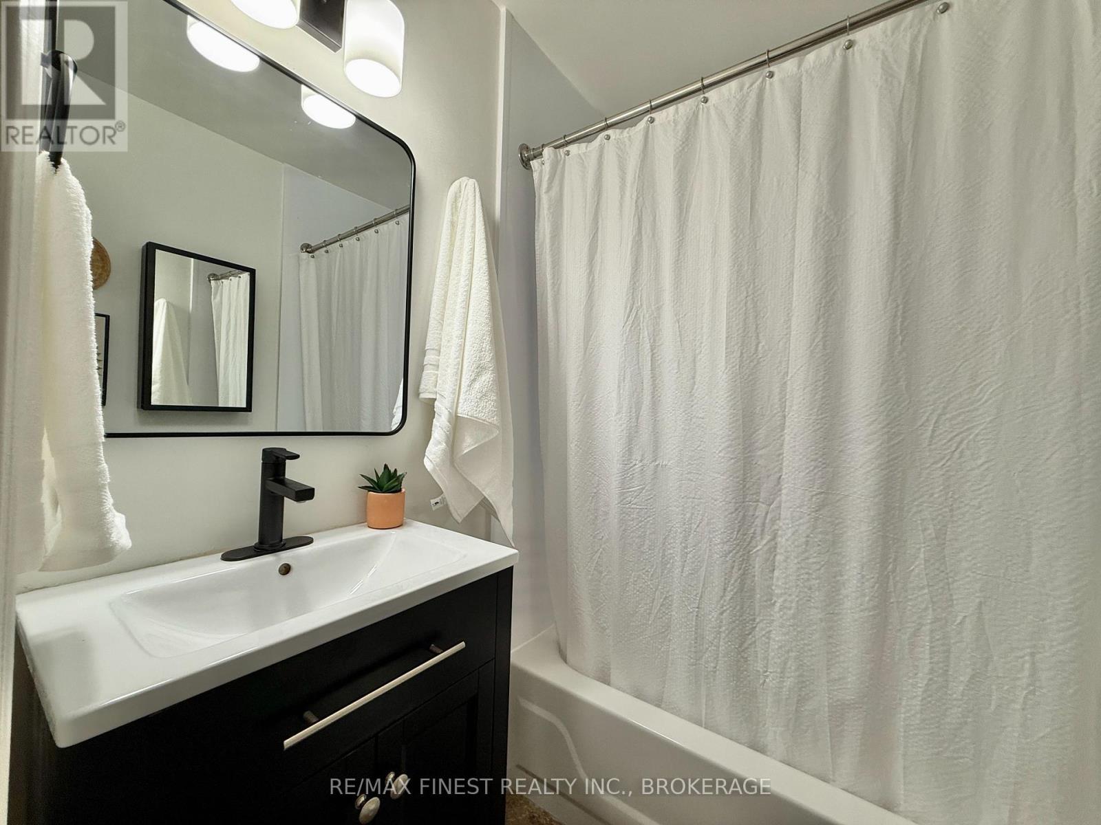42 Drennan Street, Kingston, Ontario  K7K 2S1 - Photo 22 - X12421515