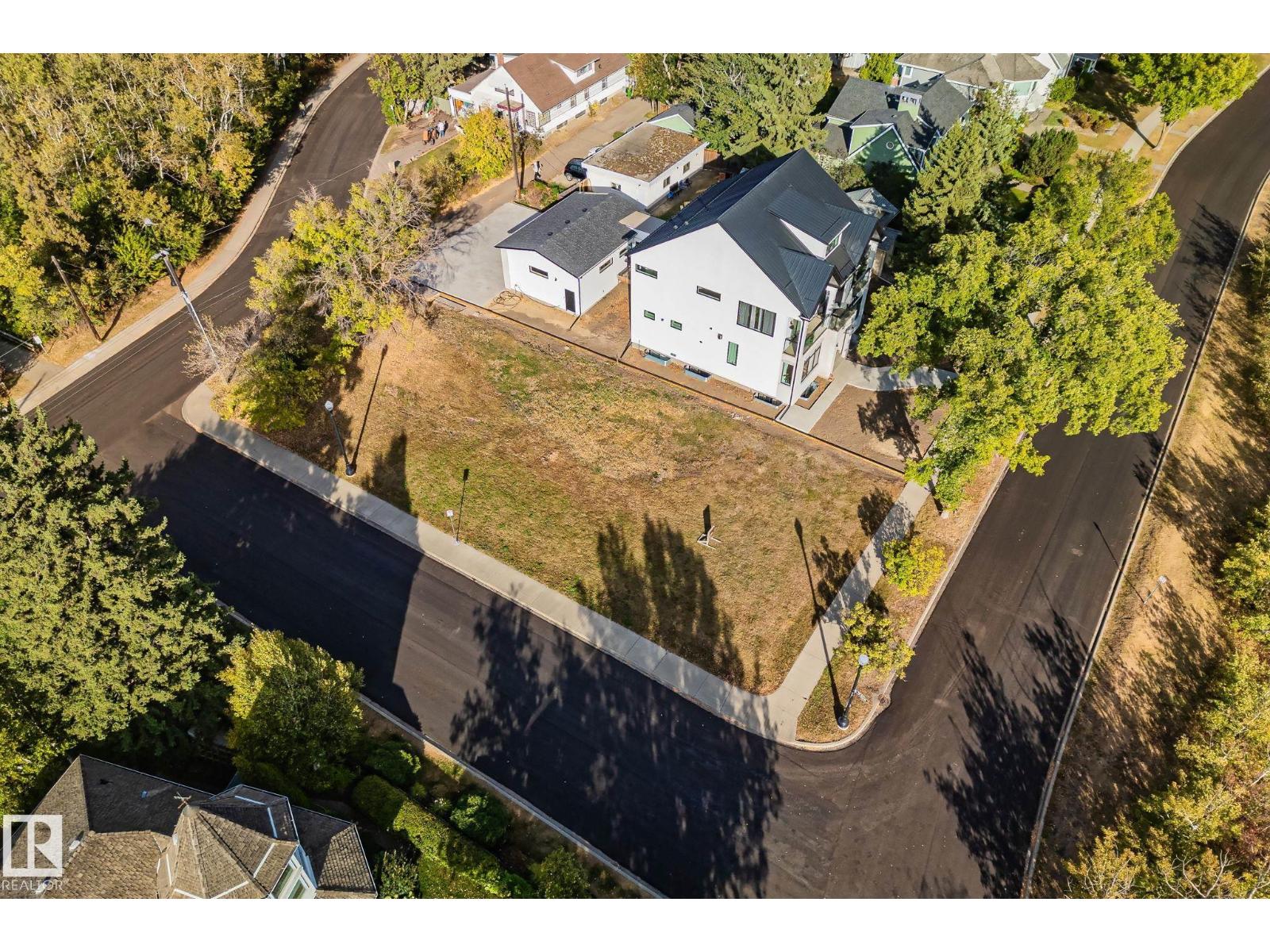 7780 Jasper Av Nw, Edmonton, Alberta  T5H 3R8 - Photo 8 - E4458552