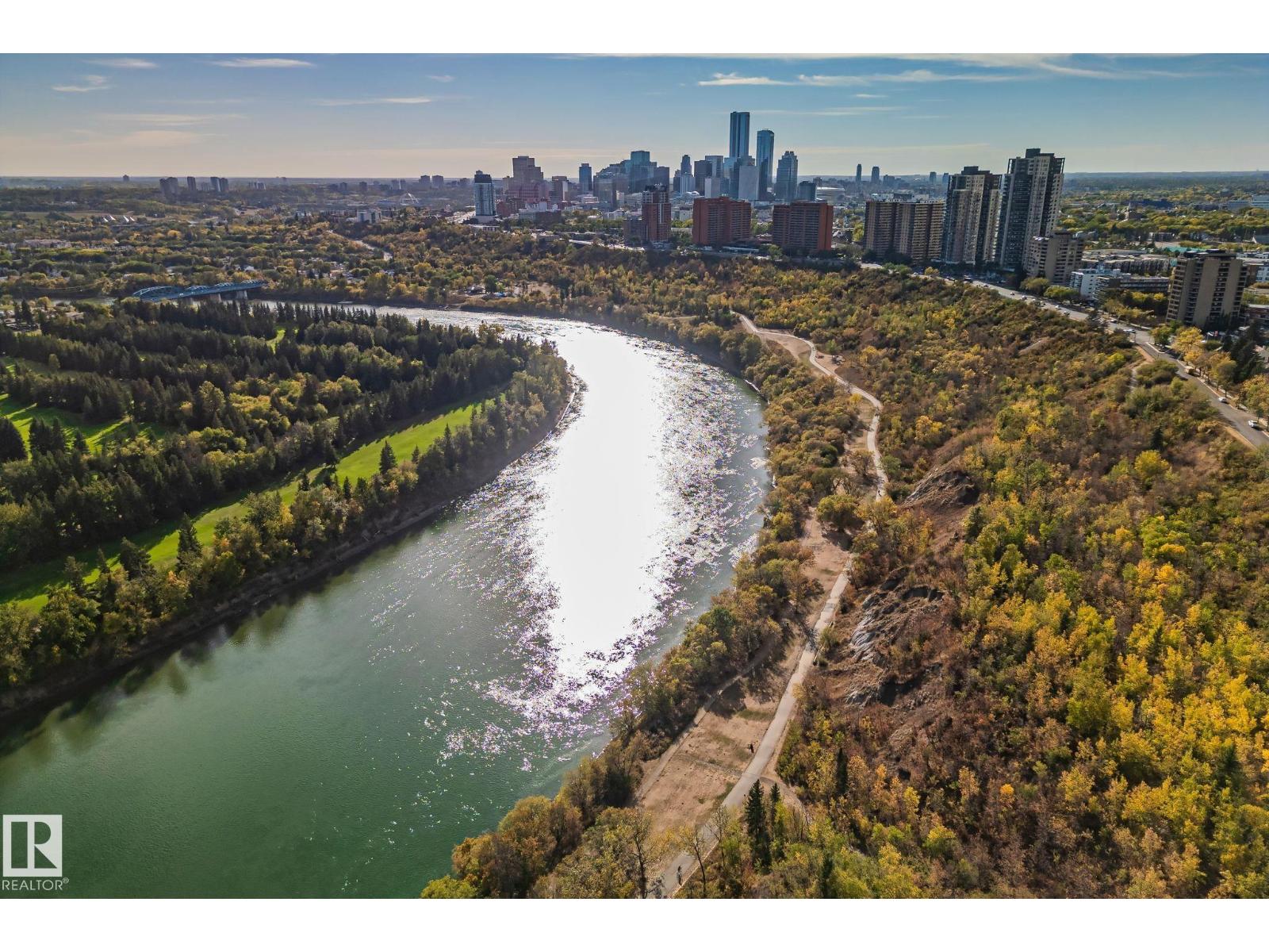 7780 Jasper Av Nw, Edmonton, Alberta  T5H 3R8 - Photo 3 - E4458552