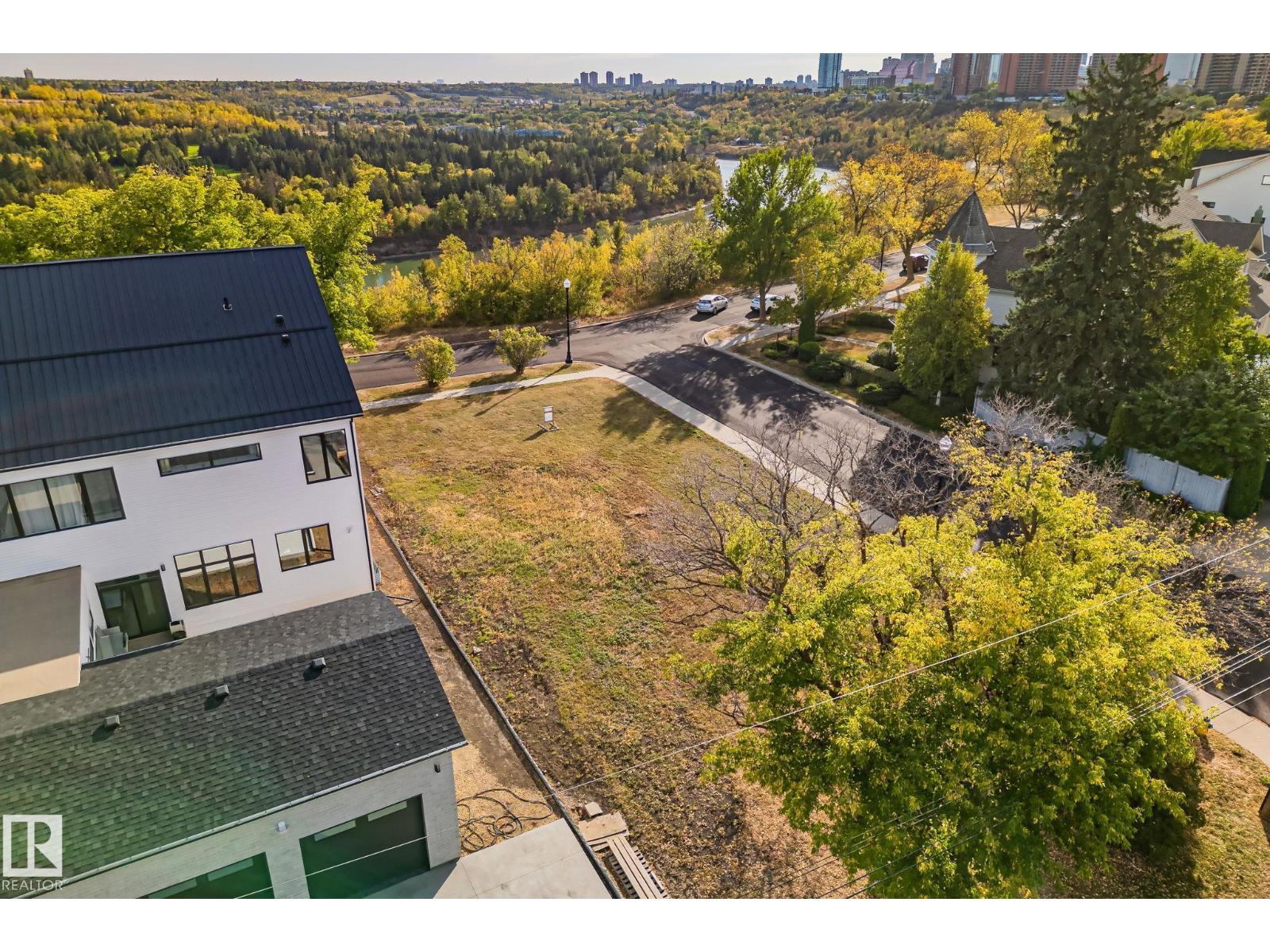 7780 Jasper Av Nw, Edmonton, Alberta  T5H 3R8 - Photo 34 - E4458552