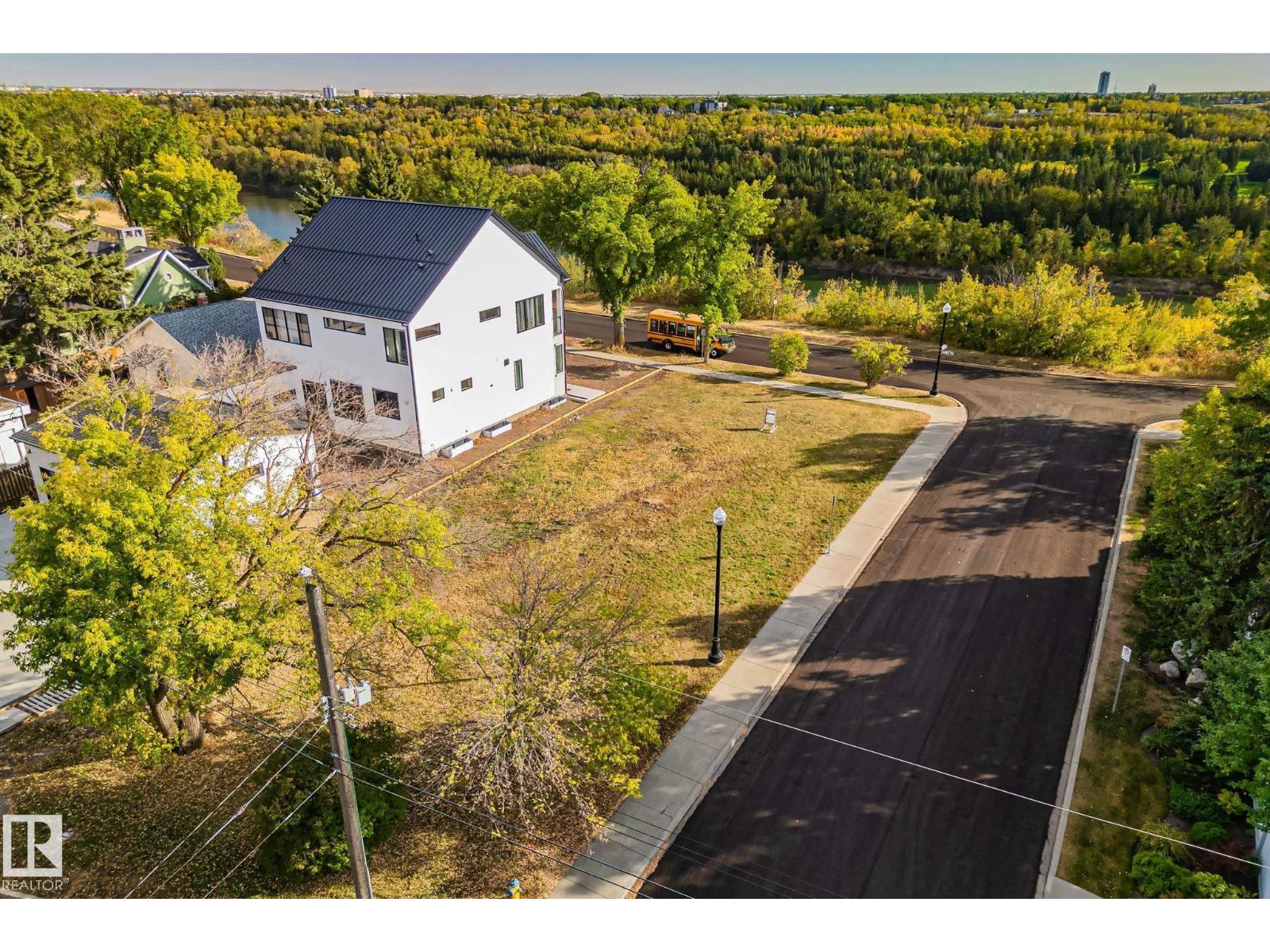 7780 Jasper Av Nw, Edmonton, Alberta  T5H 3R8 - Photo 35 - E4458552