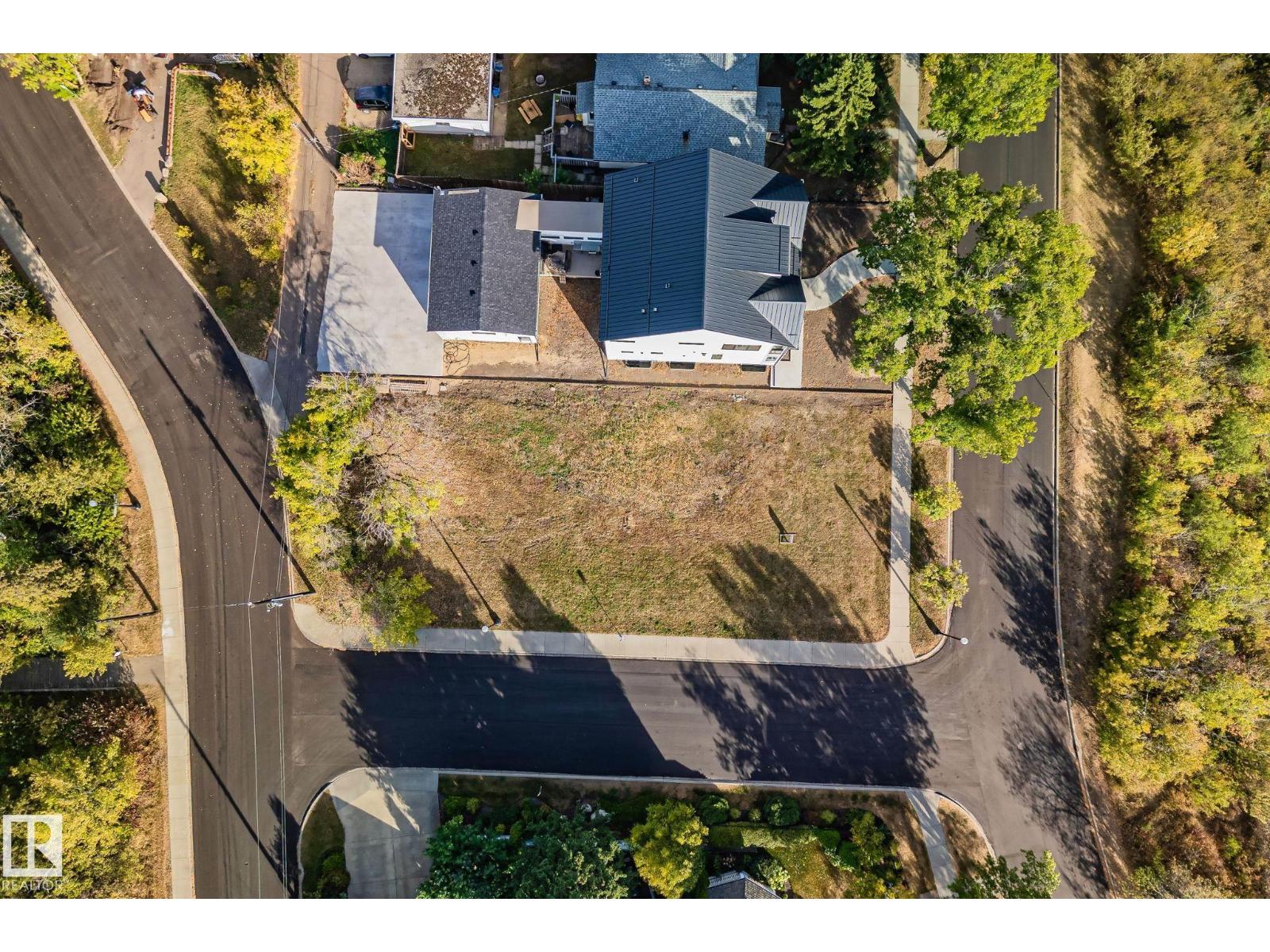 7780 Jasper Av Nw, Edmonton, Alberta  T5H 3R8 - Photo 24 - E4458552