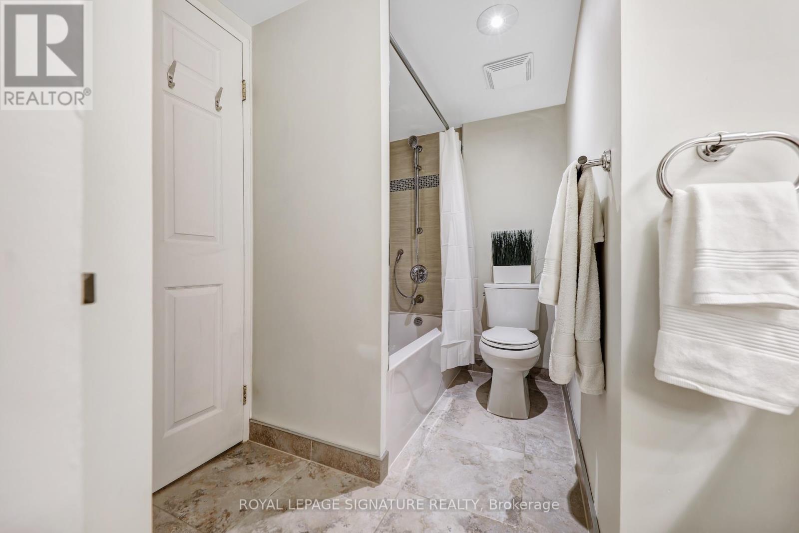 310 - 88 Charles Street E, Toronto, Ontario  M4Y 2W7 - Photo 22 - C12386041