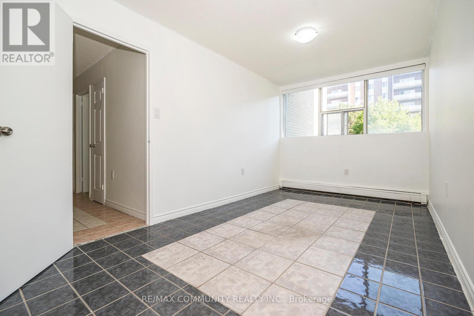 9 - 1624 Bloor Street, Mississauga, Ontario  L4X 2S2 - Photo 18 - W12420334