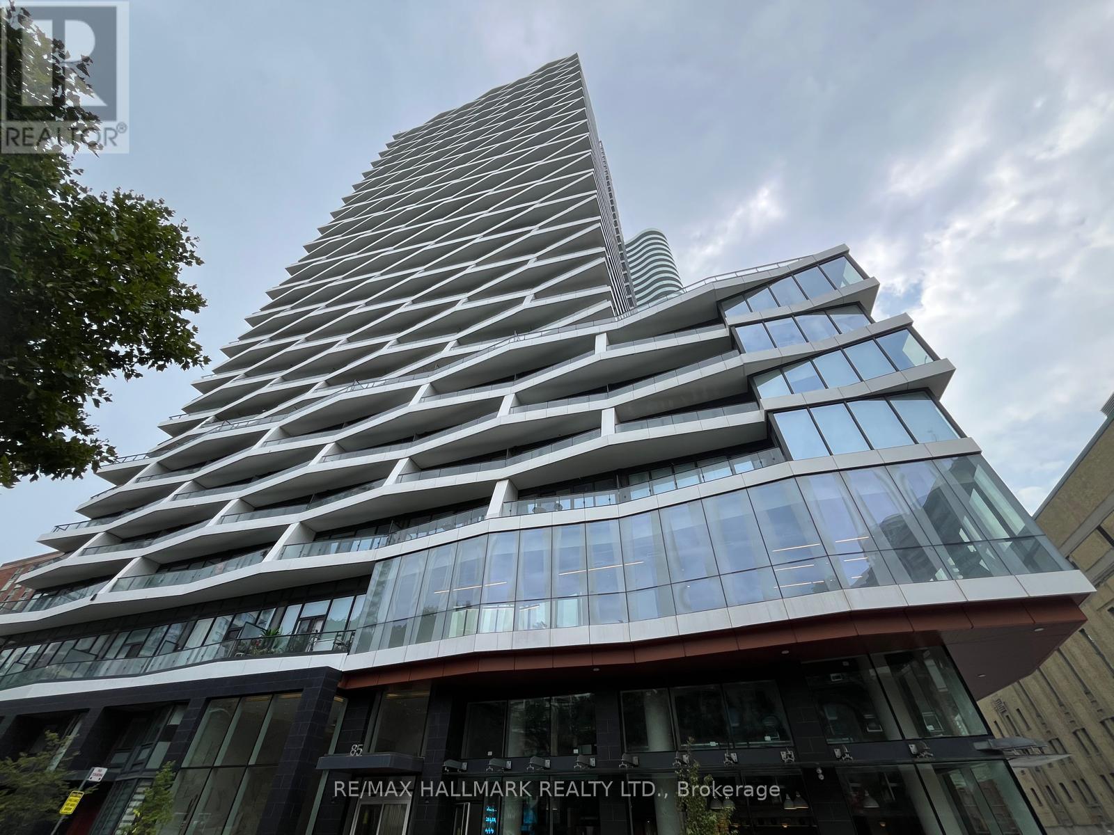 4003 - 85 Wood Street, Toronto, Ontario  M4Y 0E8 - Photo 1 - C12421448