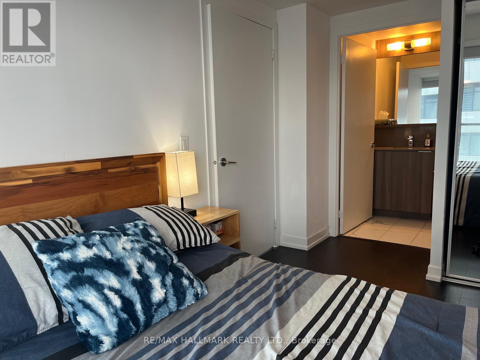 4003 - 85 Wood Street, Toronto, Ontario  M4Y 0E8 - Photo 15 - C12421448