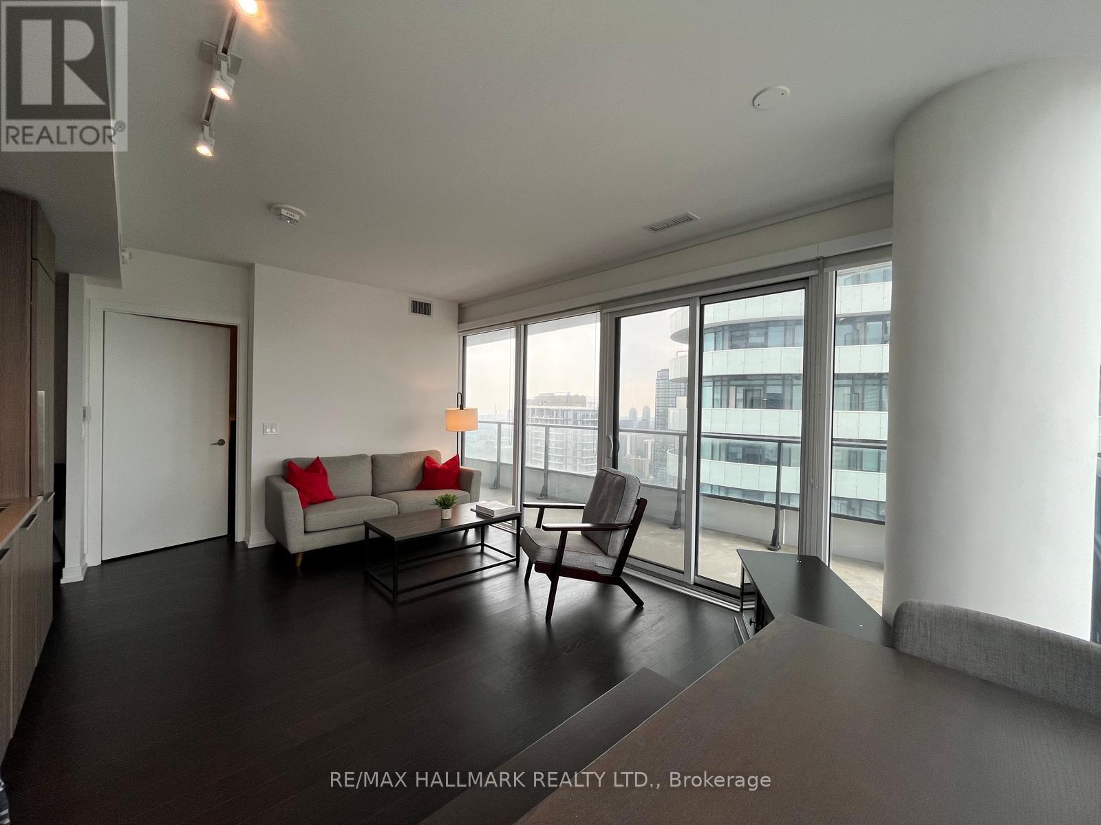 4003 - 85 Wood Street, Toronto, Ontario  M4Y 0E8 - Photo 4 - C12421448