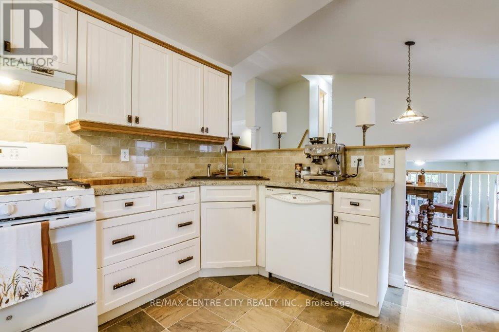 26 Symphony Court, Central Elgin, Ontario  N5P 4K1 - Photo 15 - X12421529