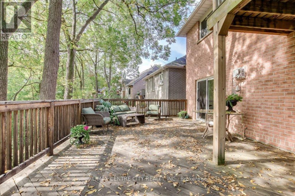 26 Symphony Court, Central Elgin, Ontario  N5P 4K1 - Photo 6 - X12421529