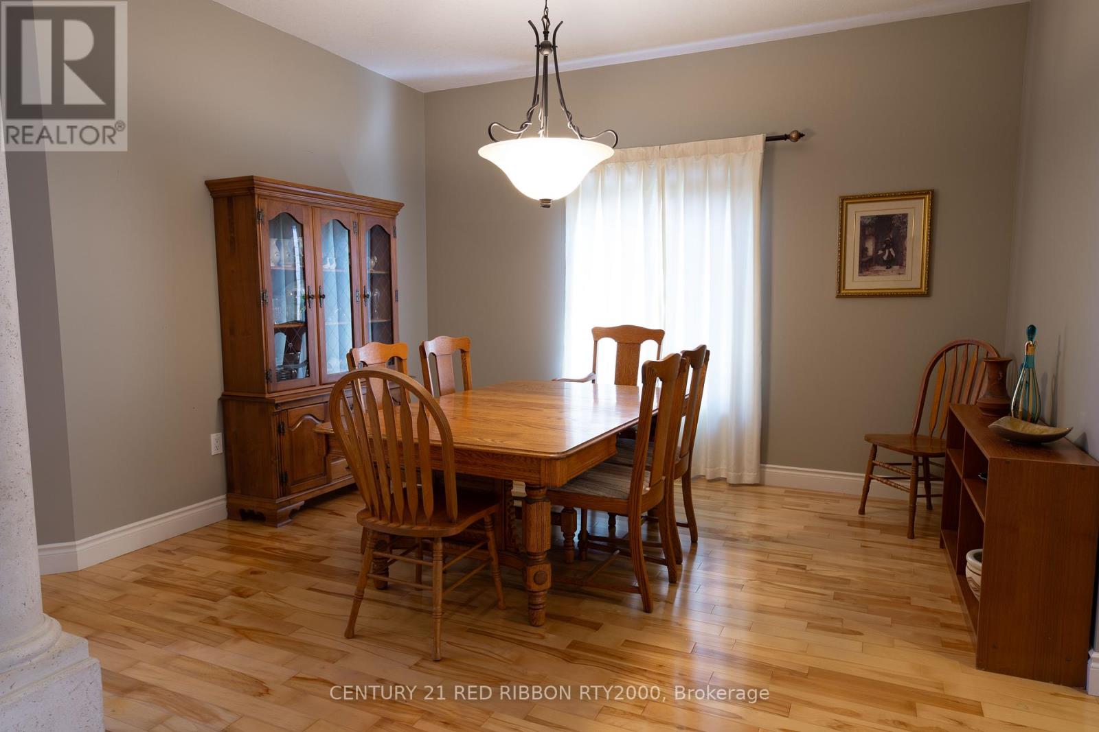 258 Deruiter Drive, Strathroy-Caradoc, Ontario  N7G 4H8 - Photo 15 - X12421640