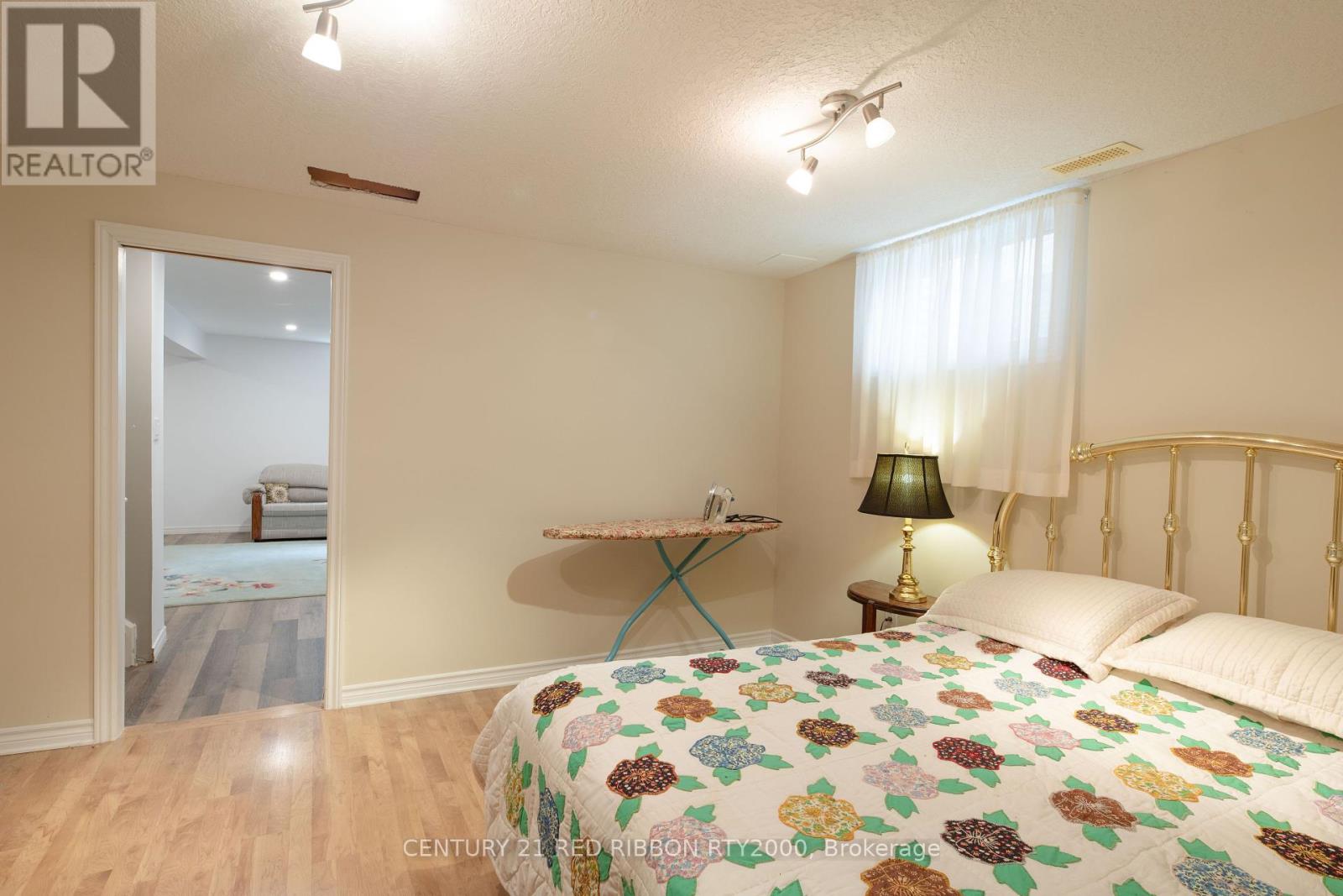 258 Deruiter Drive, Strathroy-Caradoc, Ontario  N7G 4H8 - Photo 32 - X12421640