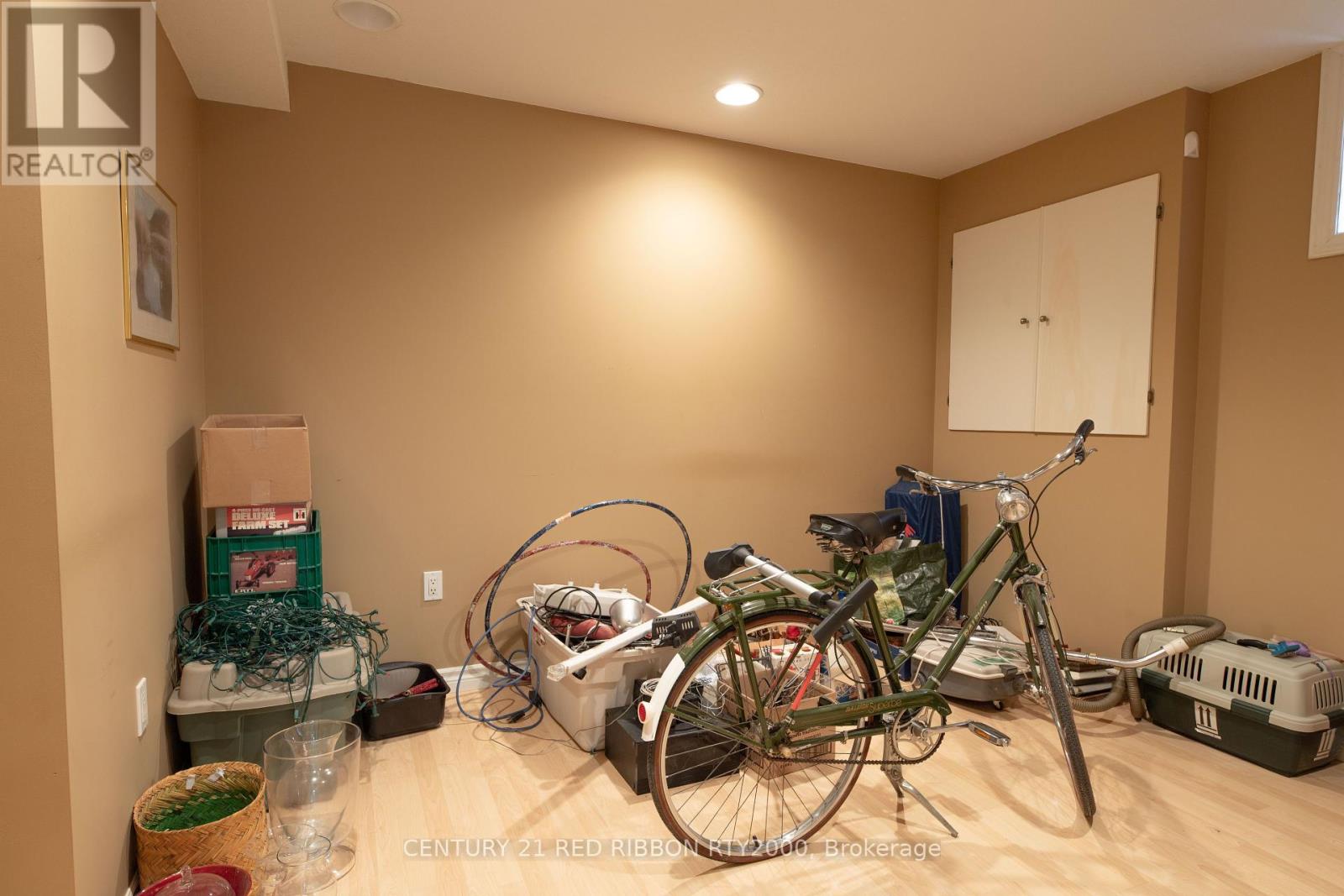 258 Deruiter Drive, Strathroy-Caradoc, Ontario  N7G 4H8 - Photo 36 - X12421640