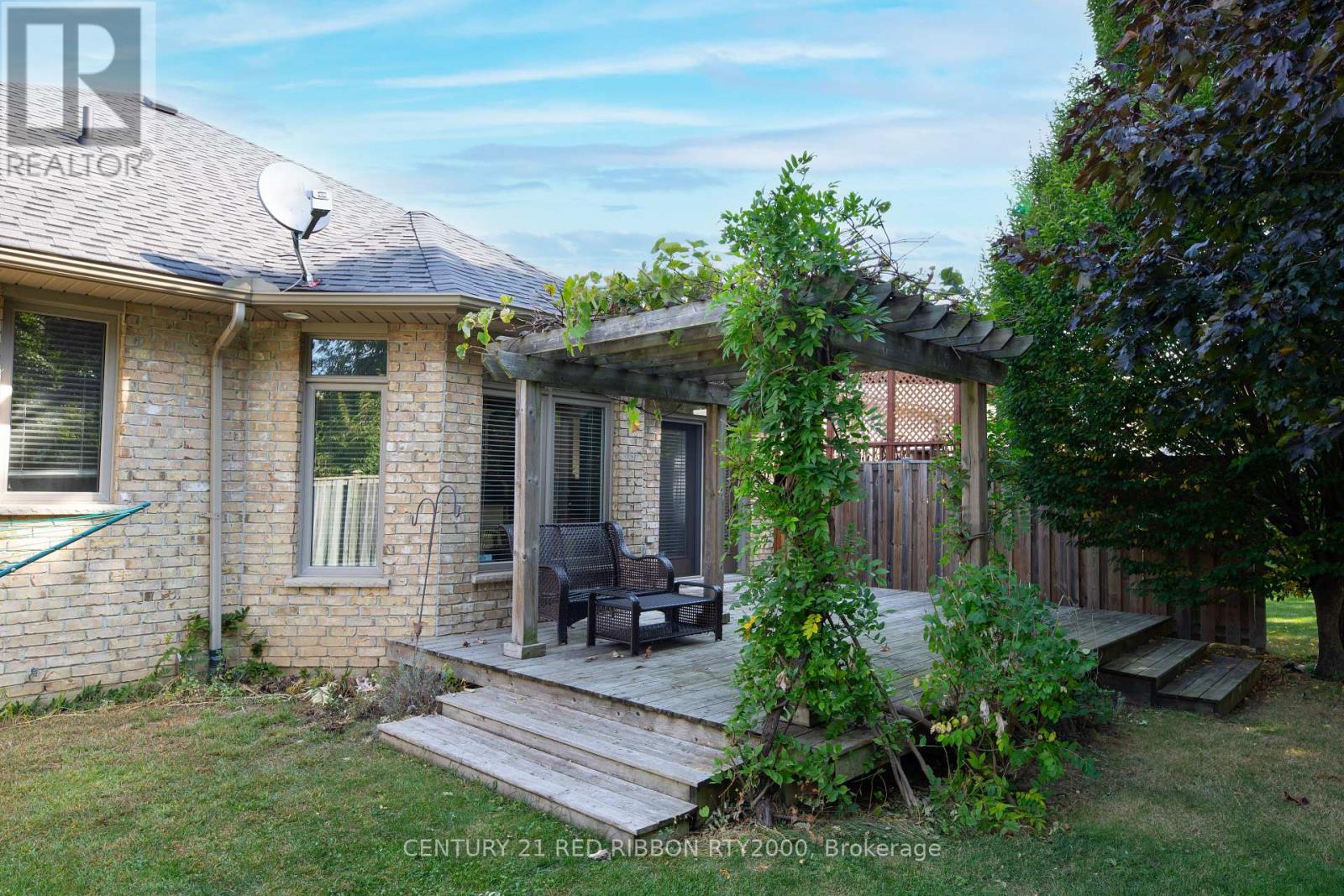 258 Deruiter Drive, Strathroy-Caradoc, Ontario  N7G 4H8 - Photo 38 - X12421640