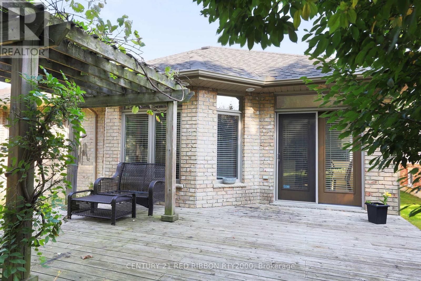 258 Deruiter Drive, Strathroy-Caradoc, Ontario  N7G 4H8 - Photo 39 - X12421640