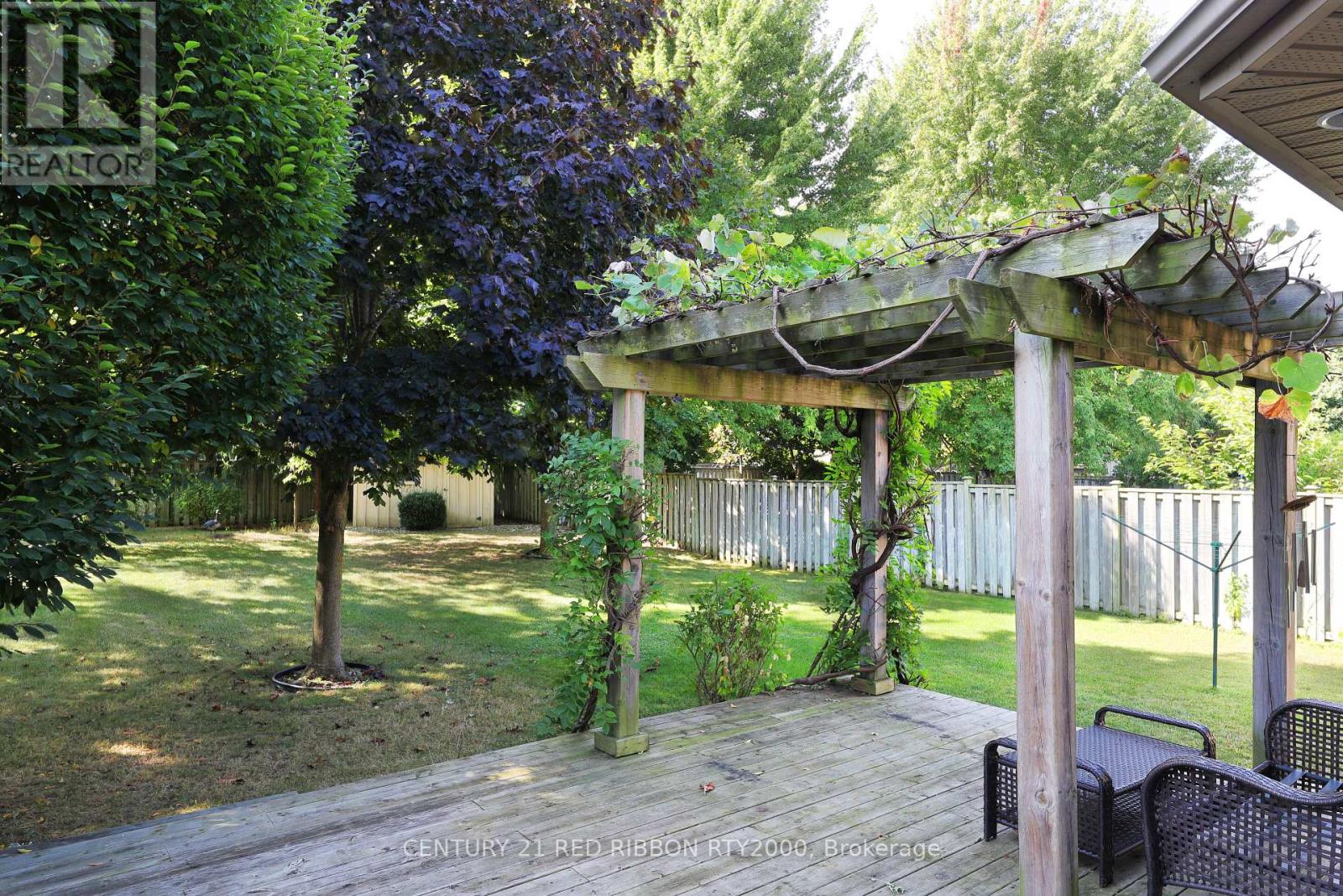 258 Deruiter Drive, Strathroy-Caradoc, Ontario  N7G 4H8 - Photo 41 - X12421640
