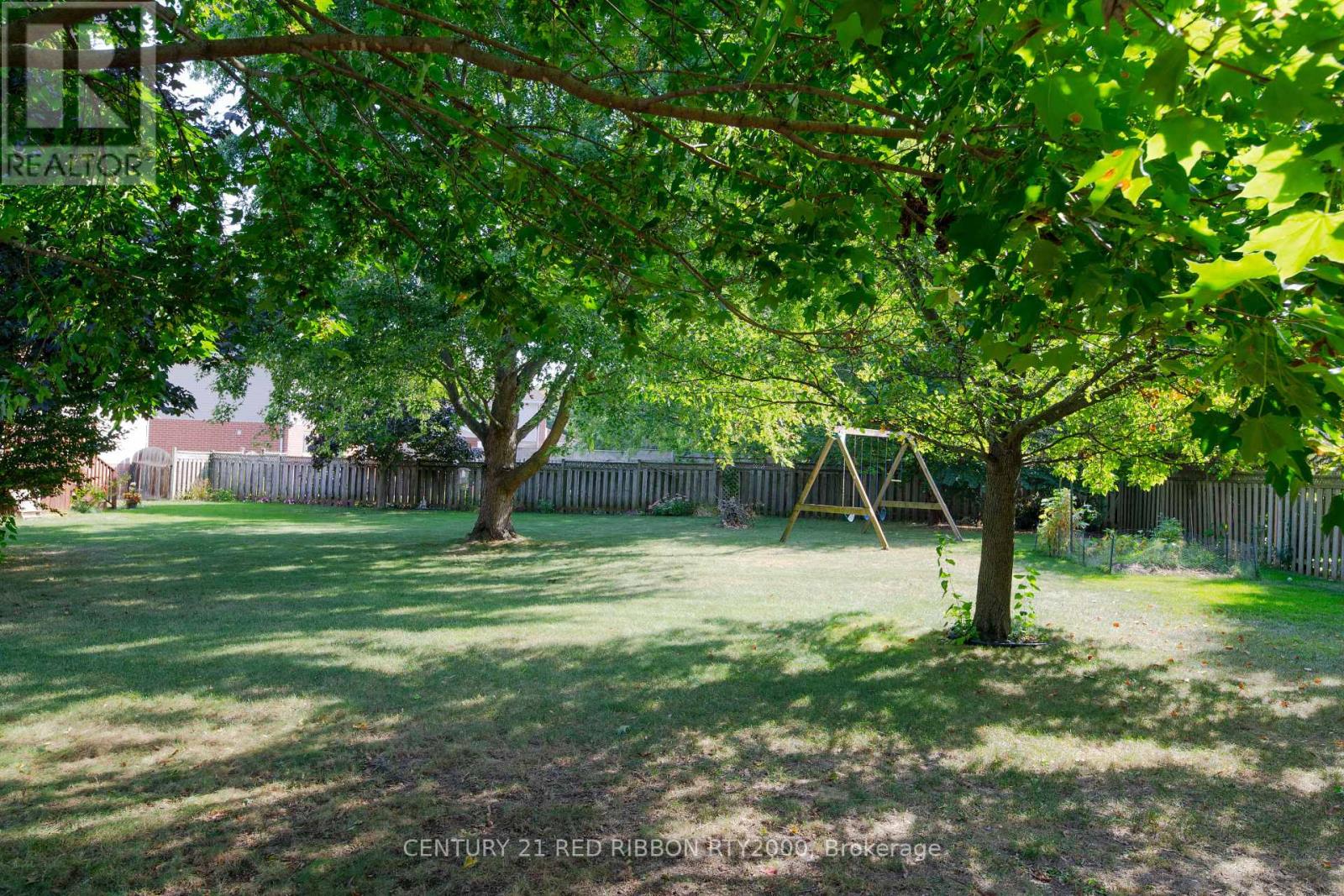258 Deruiter Drive, Strathroy-Caradoc, Ontario  N7G 4H8 - Photo 43 - X12421640