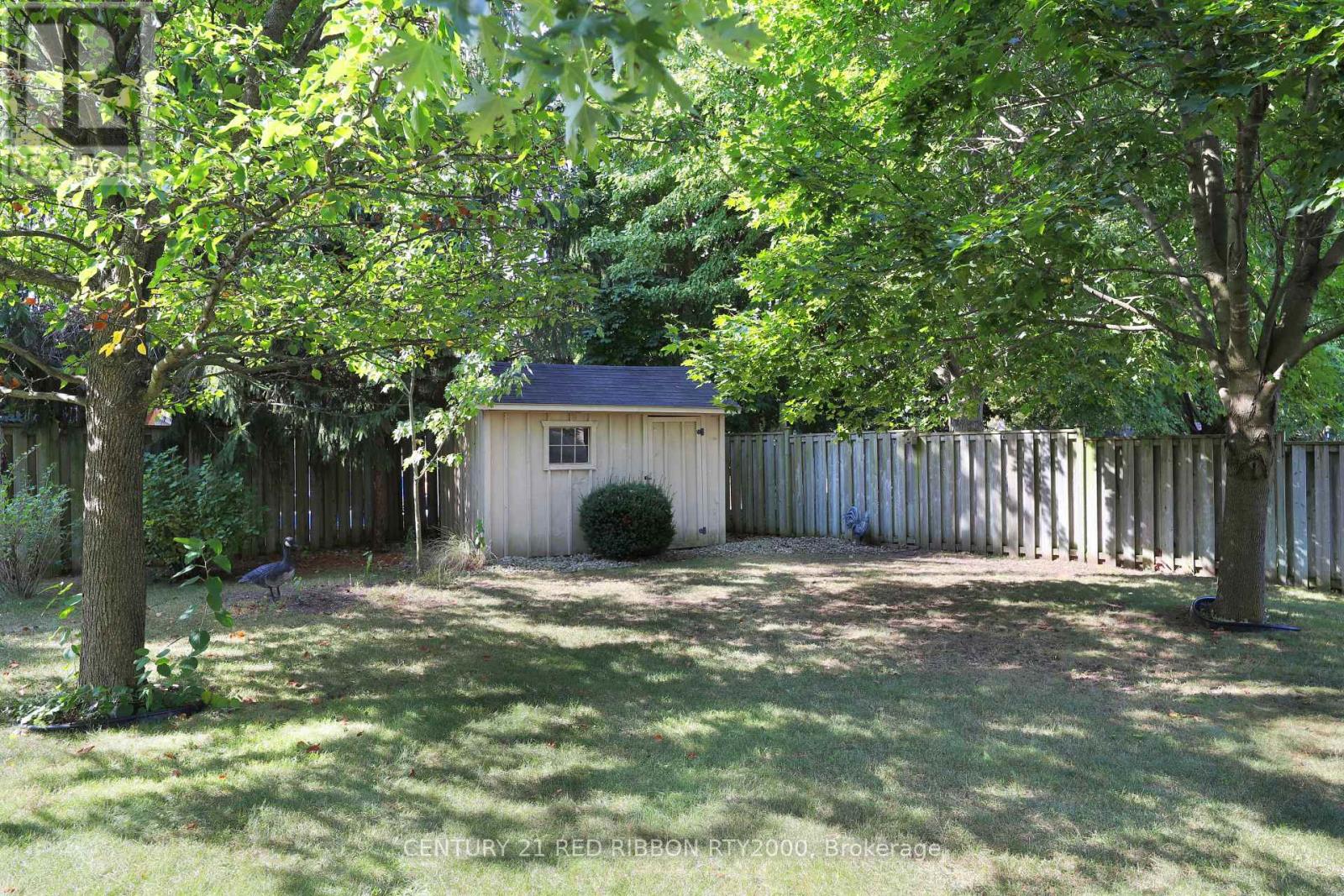 258 Deruiter Drive, Strathroy-Caradoc, Ontario  N7G 4H8 - Photo 45 - X12421640