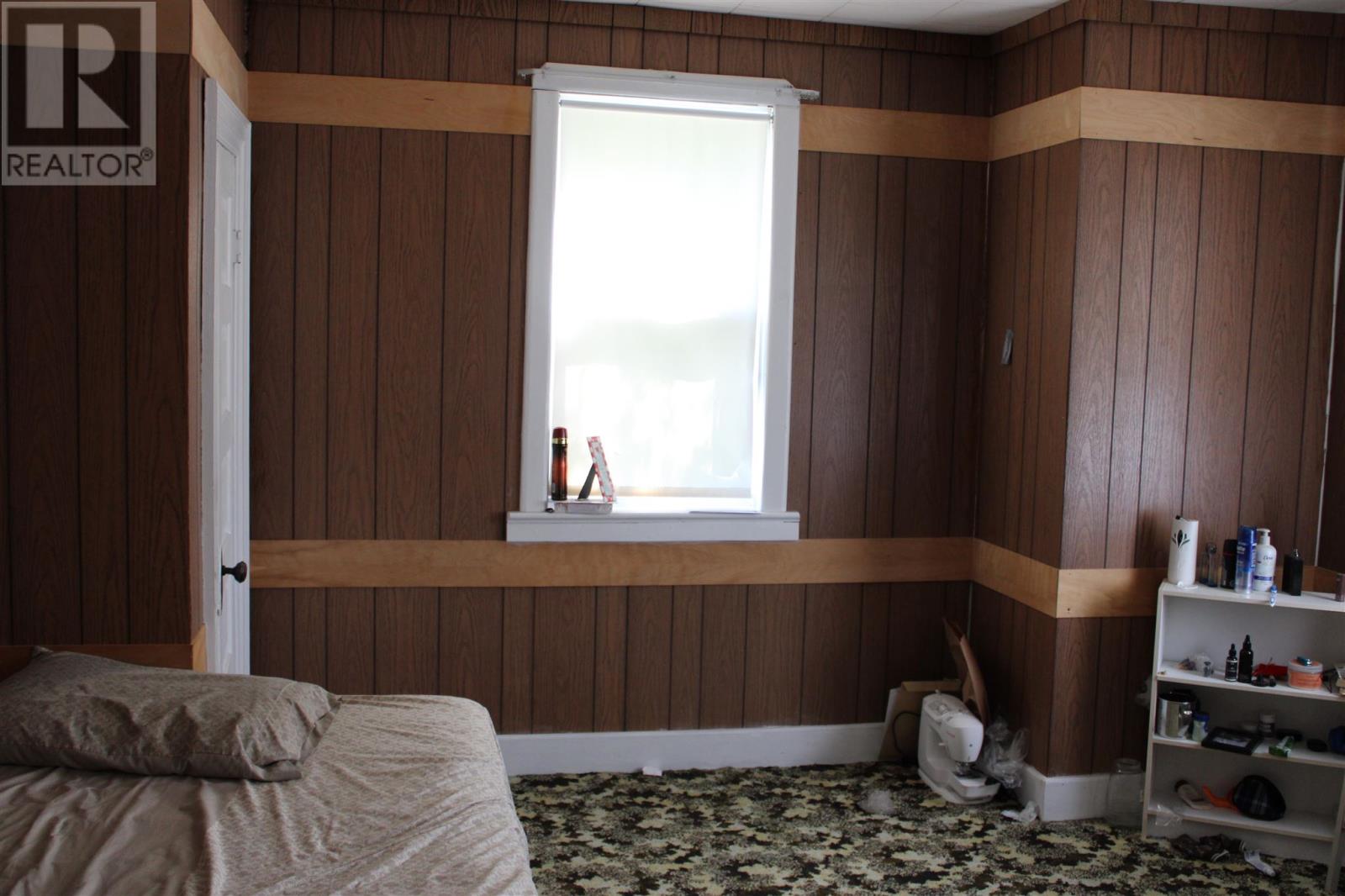 811 Isabella St E, Thunder Bay, Ontario  P7E 5B3 - Photo 11 - TB252720