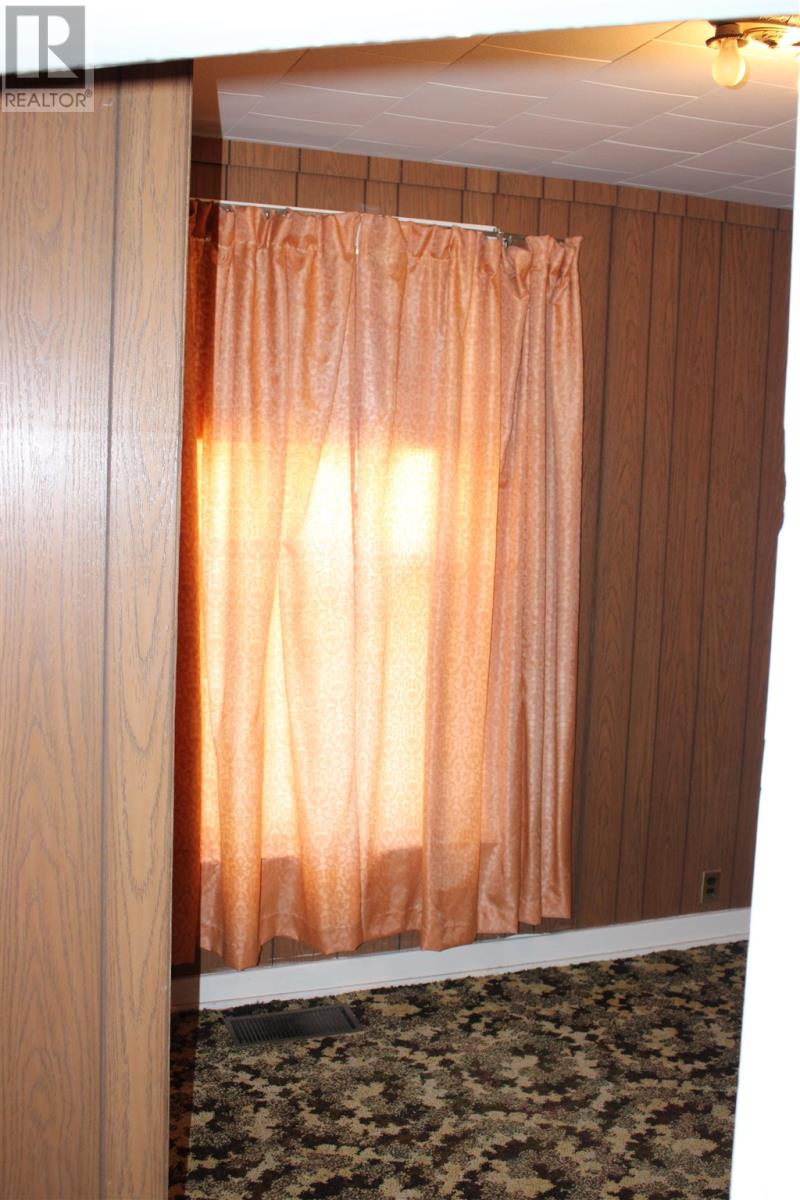 811 Isabella St E, Thunder Bay, Ontario  P7E 5B3 - Photo 14 - TB252720