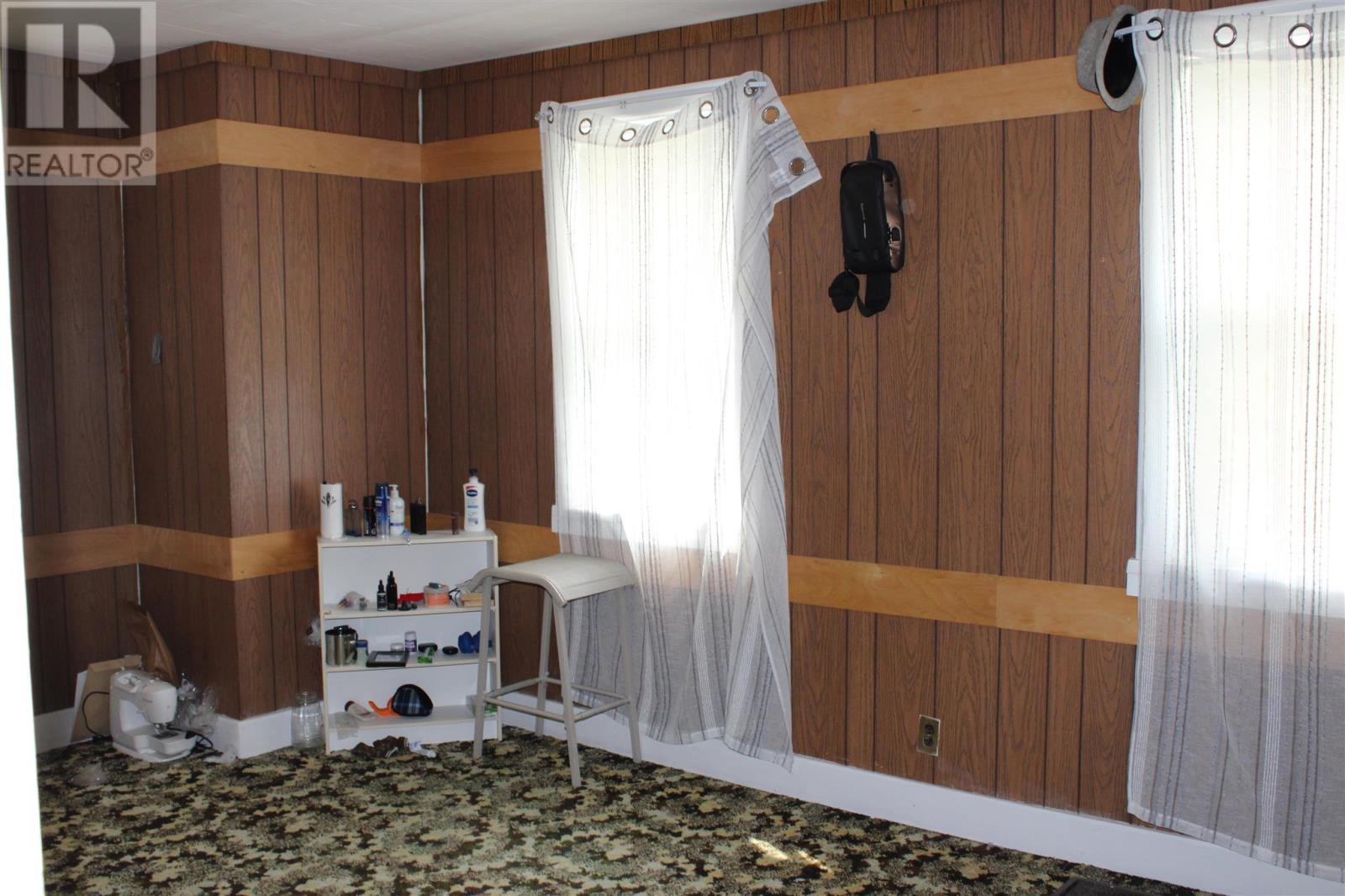 811 Isabella St E, Thunder Bay, Ontario  P7E 5B3 - Photo 10 - TB252720