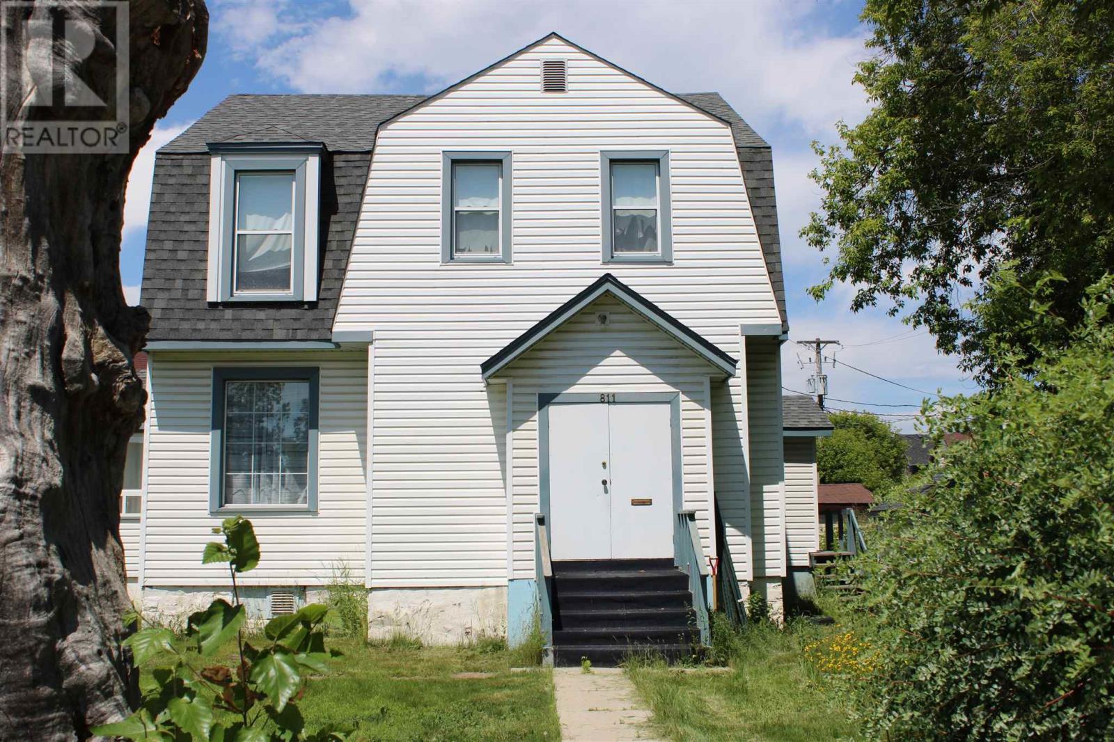 811 Isabella St E, Thunder Bay, Ontario  P7E 5B3 - Photo 2 - TB252720