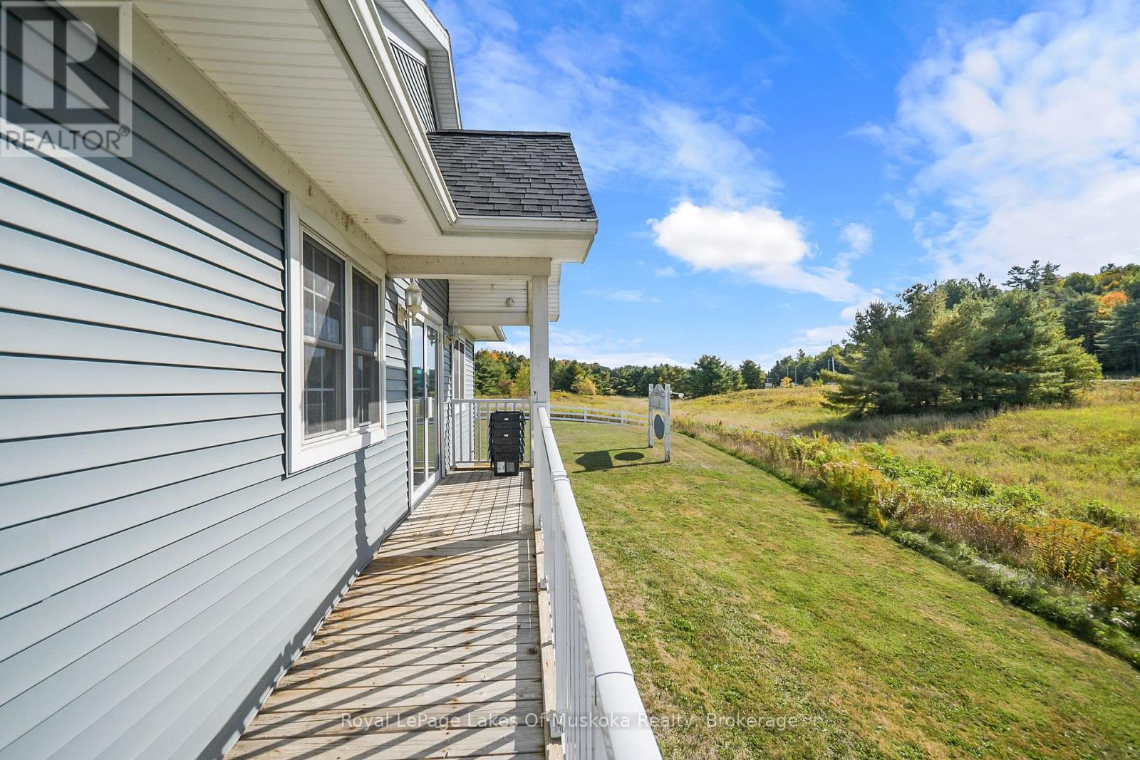 1008 South Monck Drive, Bracebridge, Ontario  P1L 1W8 - Photo 33 - X12421602